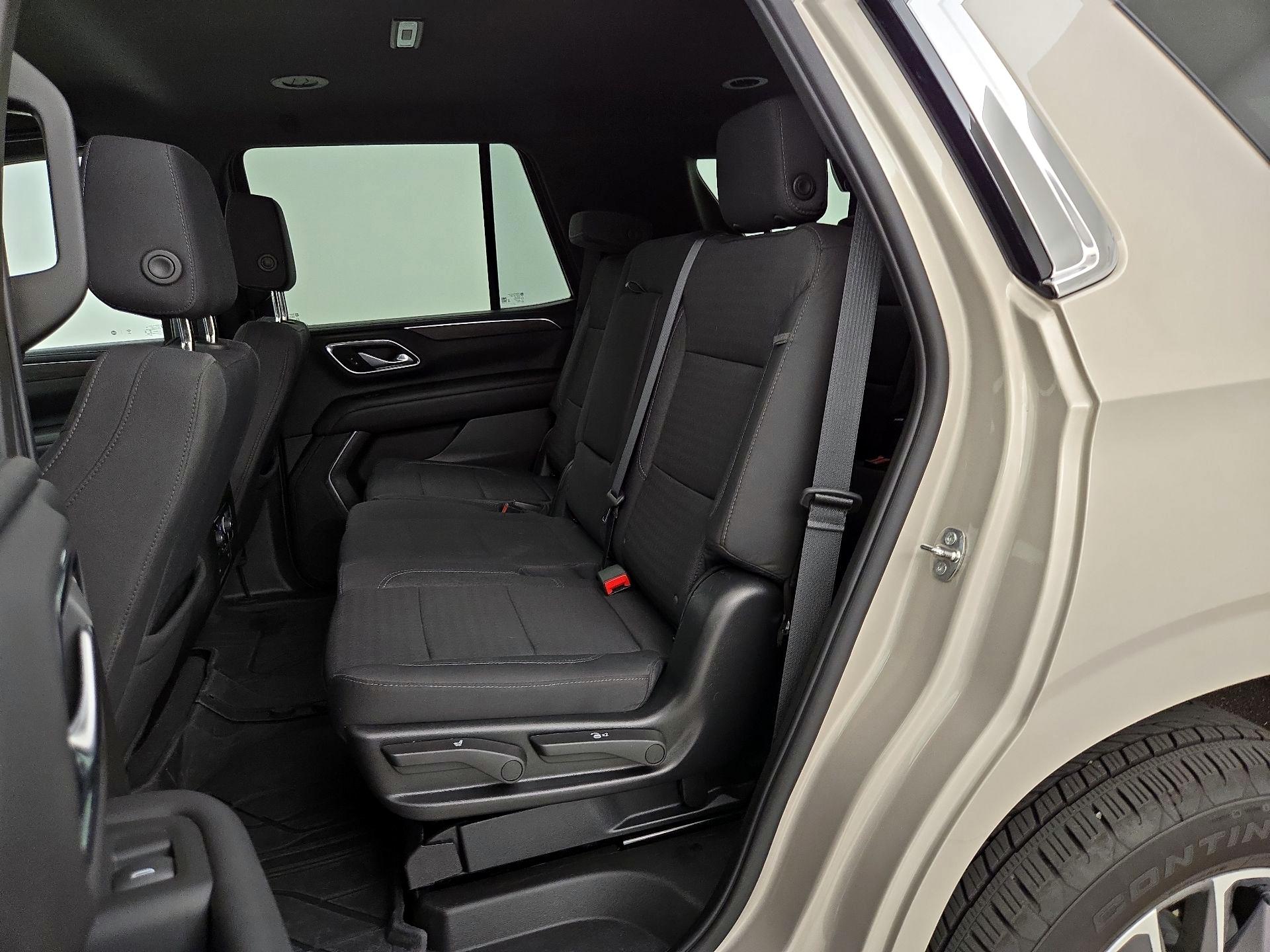 Thumbnail: 2023 Chevrolet Tahoe - 19