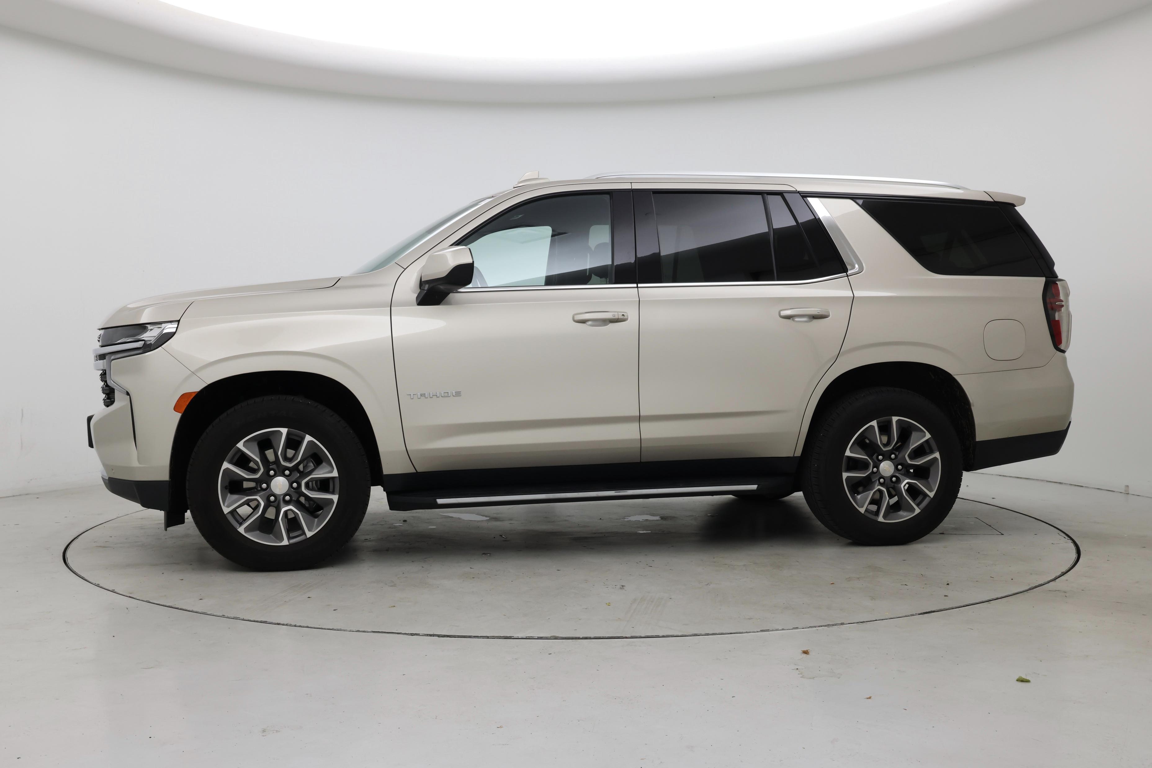 Thumbnail: 2023 Chevrolet Tahoe - 3