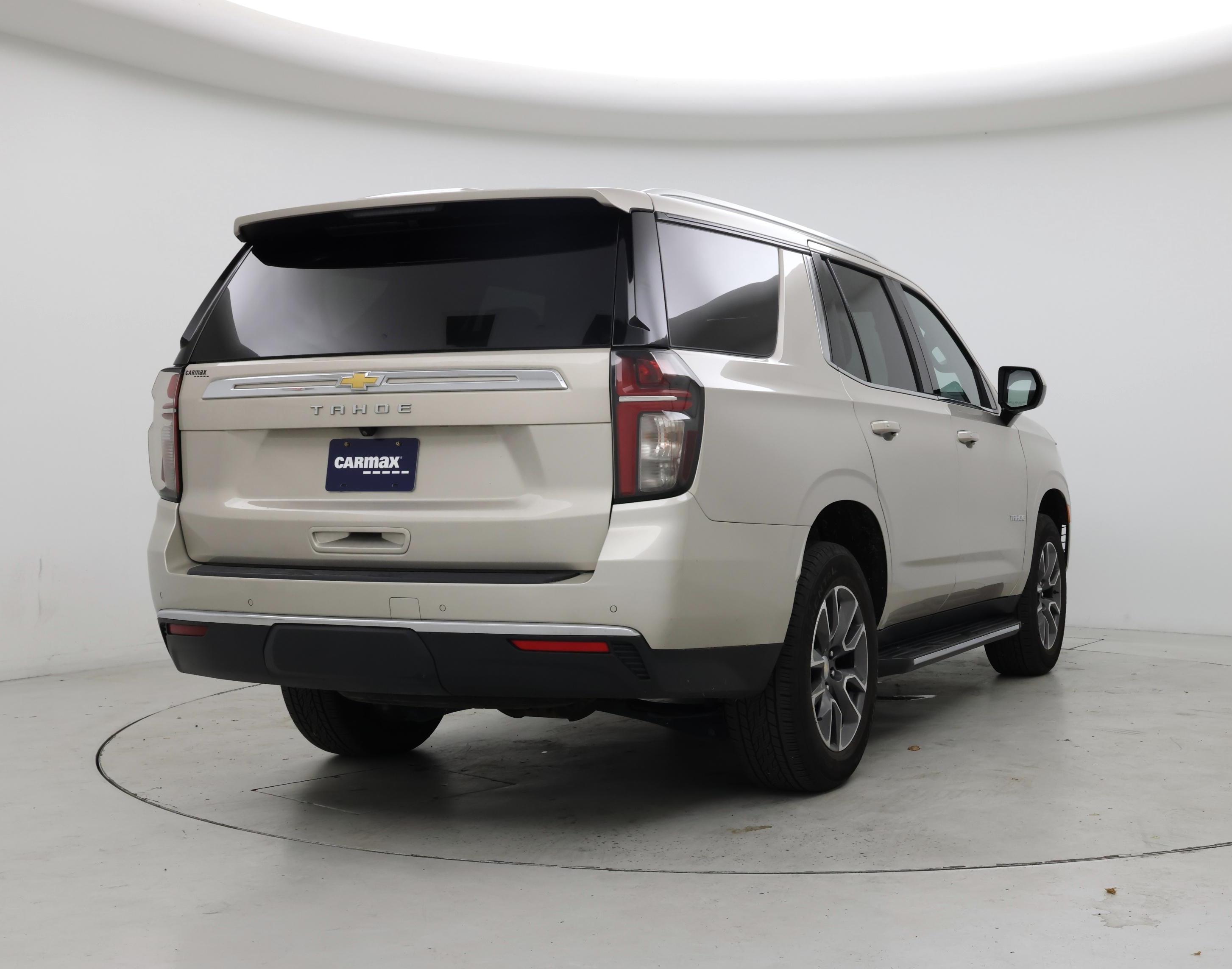 Thumbnail: 2023 Chevrolet Tahoe - 8