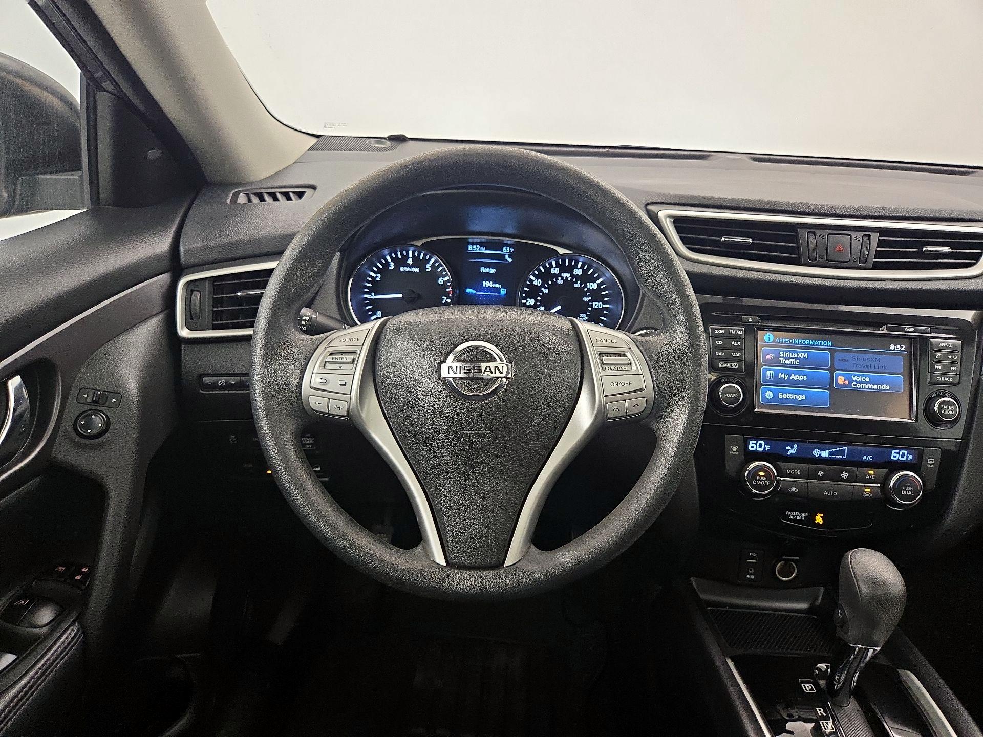Thumbnail: 2016 Nissan Rogue - 10