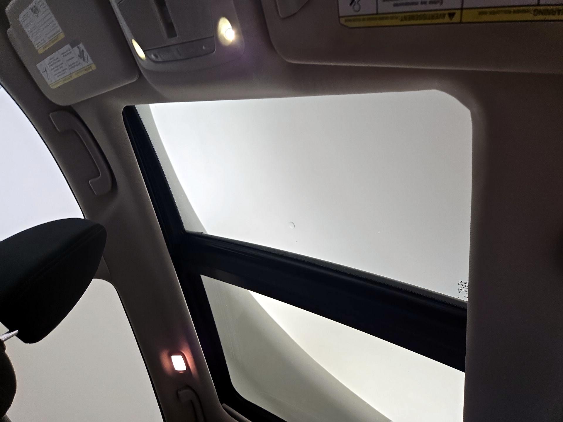 Thumbnail: 2016 Nissan Rogue - 20