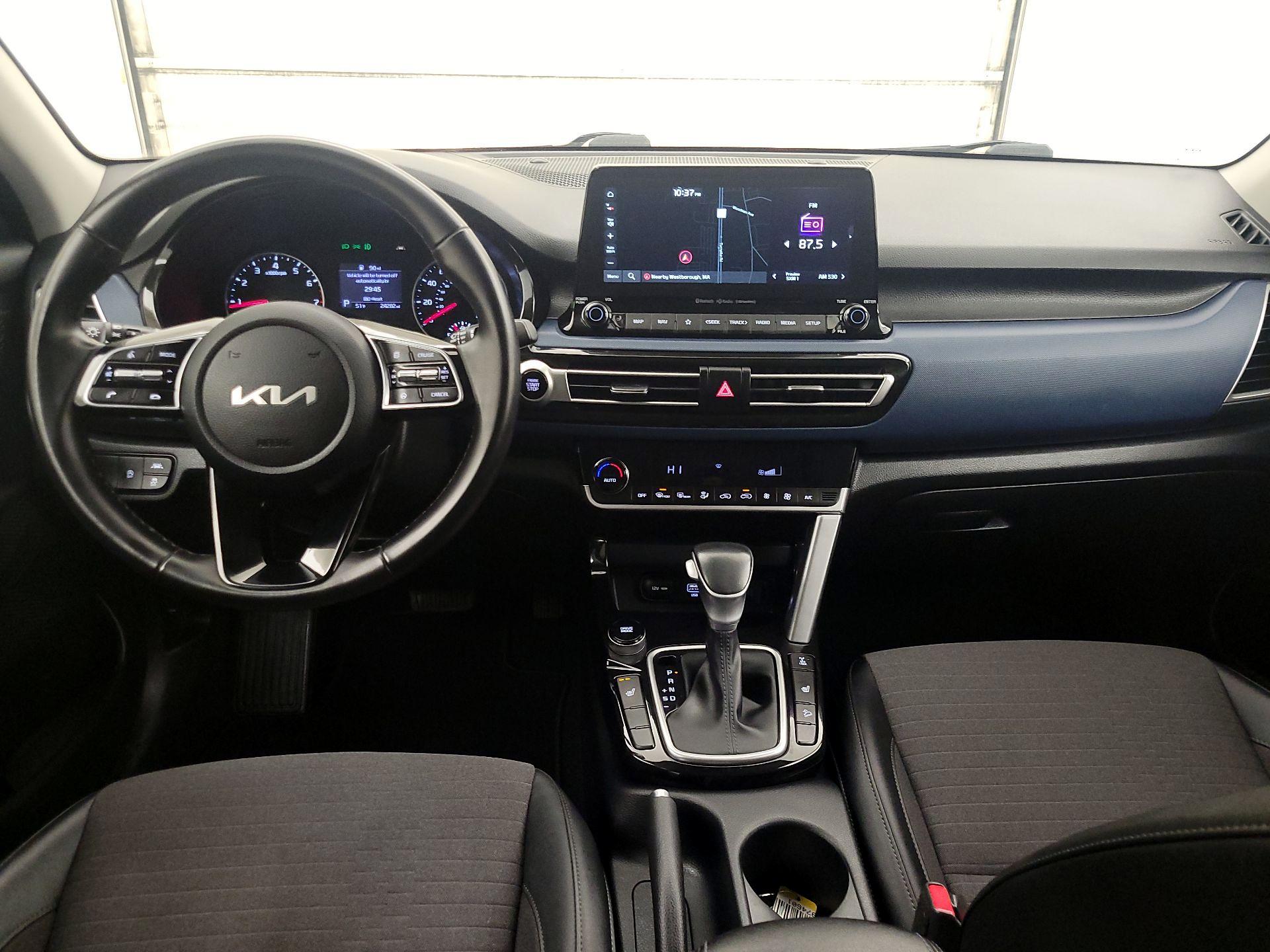 Thumbnail: 2023 Kia Seltos - 9