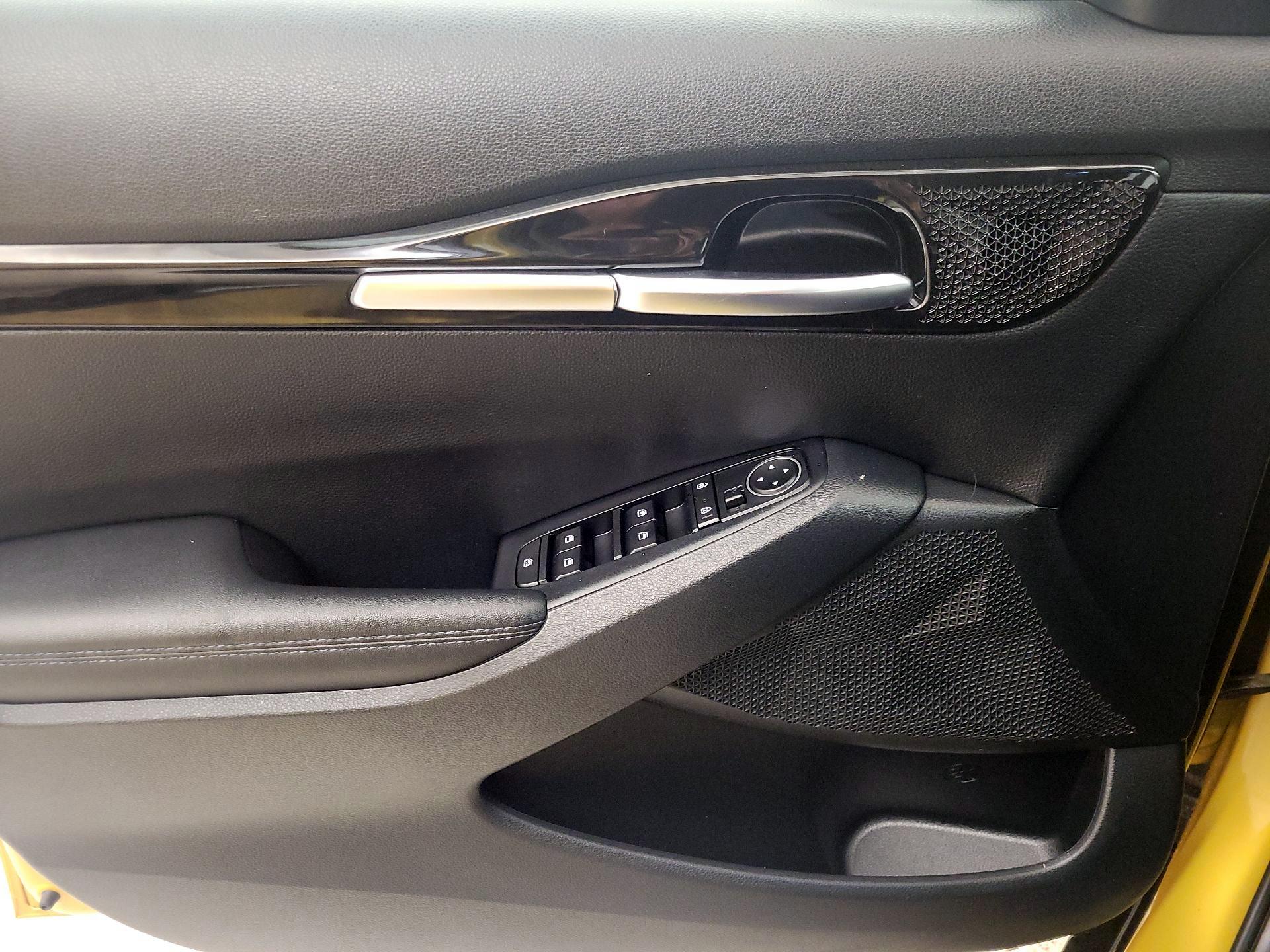 Thumbnail: 2023 Kia Seltos - 12