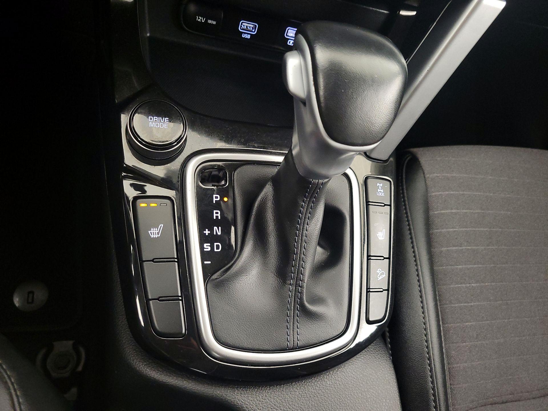 Thumbnail: 2023 Kia Seltos - 18