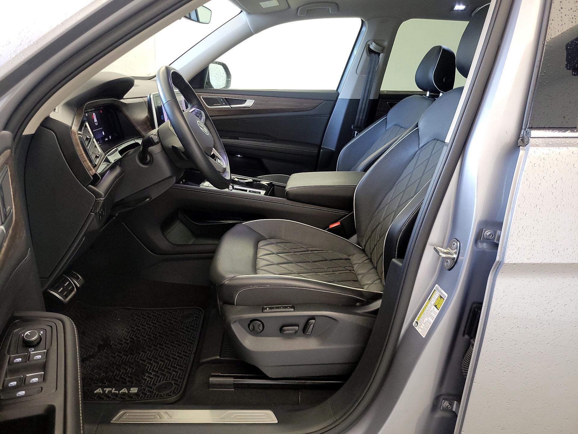 Thumbnail: 2024 Volkswagen Atlas - 11