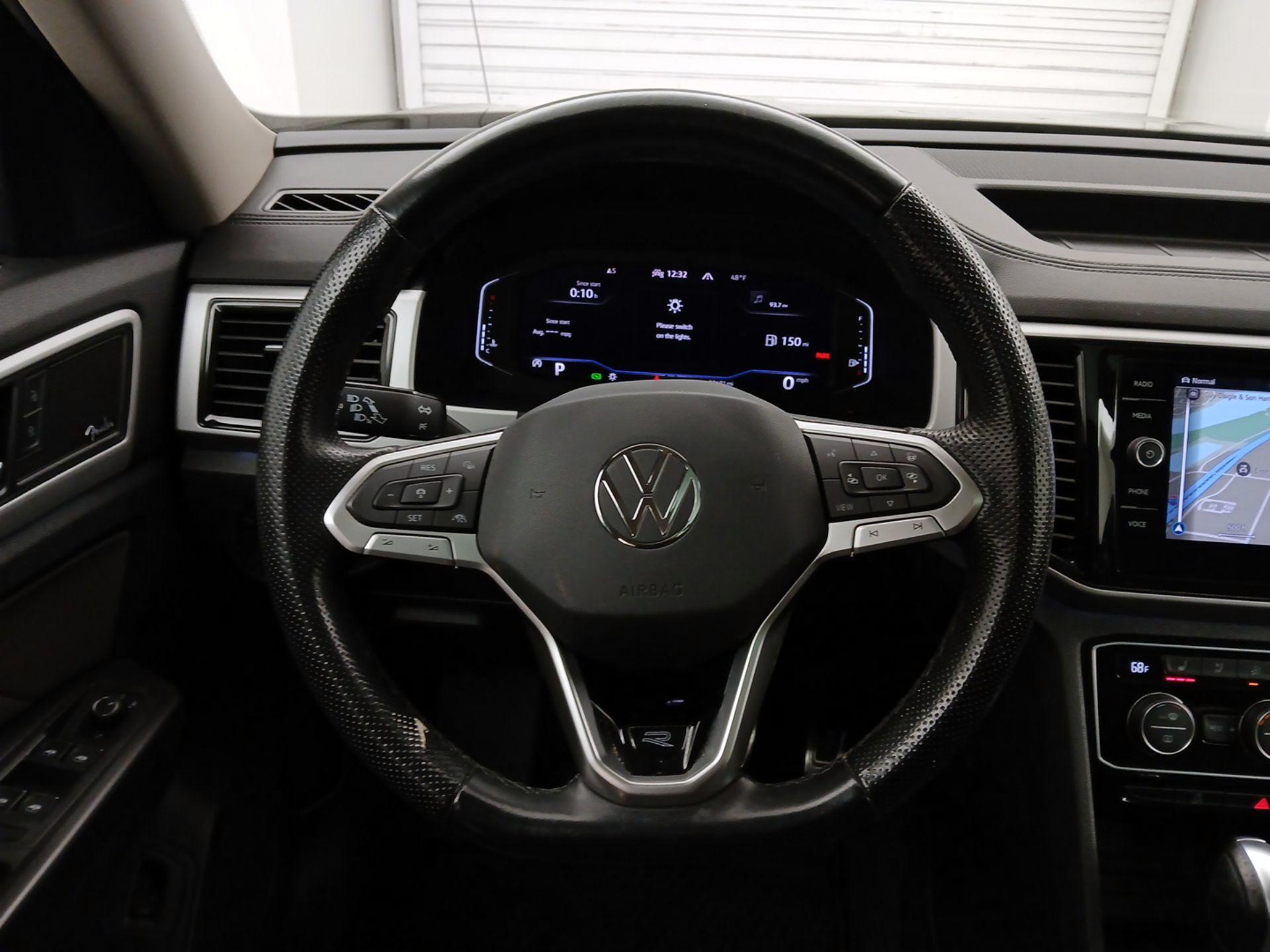 Thumbnail: 2022 Volkswagen Atlas - 10