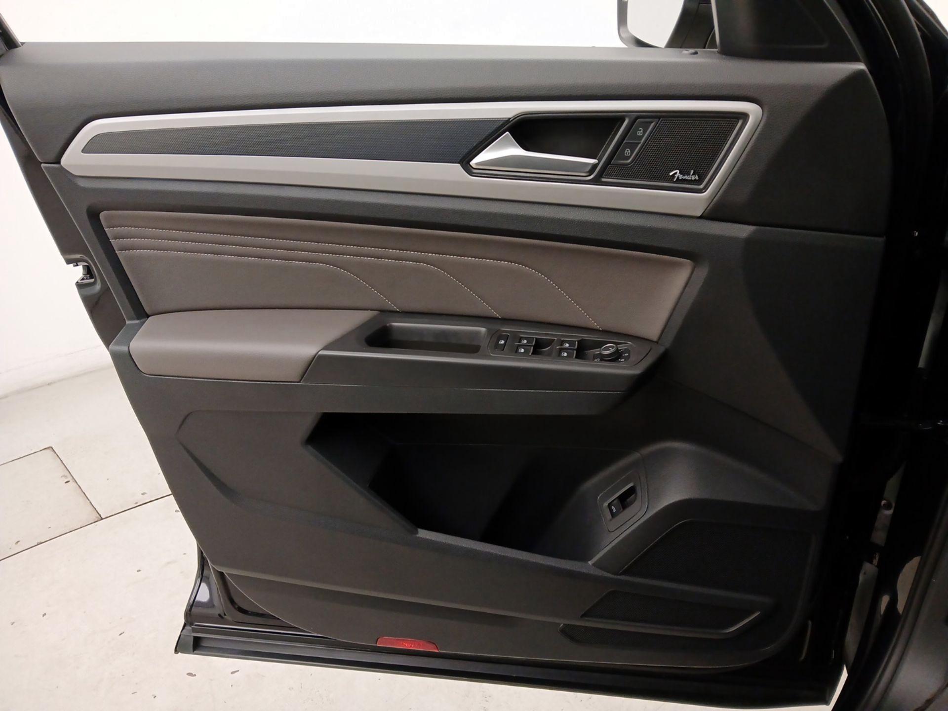 Thumbnail: 2022 Volkswagen Atlas - 12