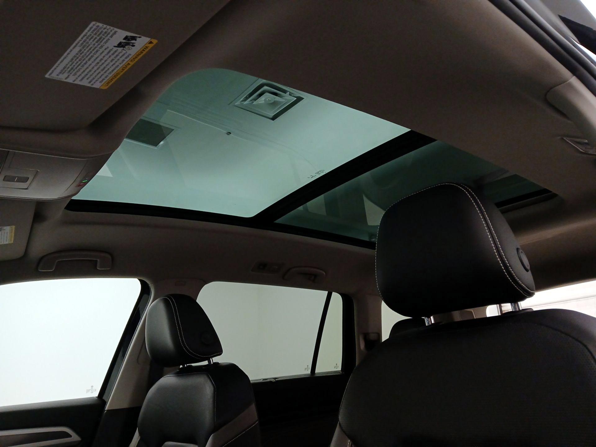 Thumbnail: 2022 Volkswagen Atlas - 20