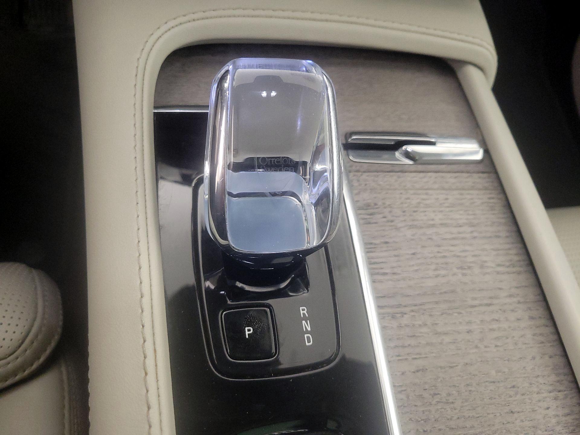 Thumbnail: 2024 Volvo XC90 - 18