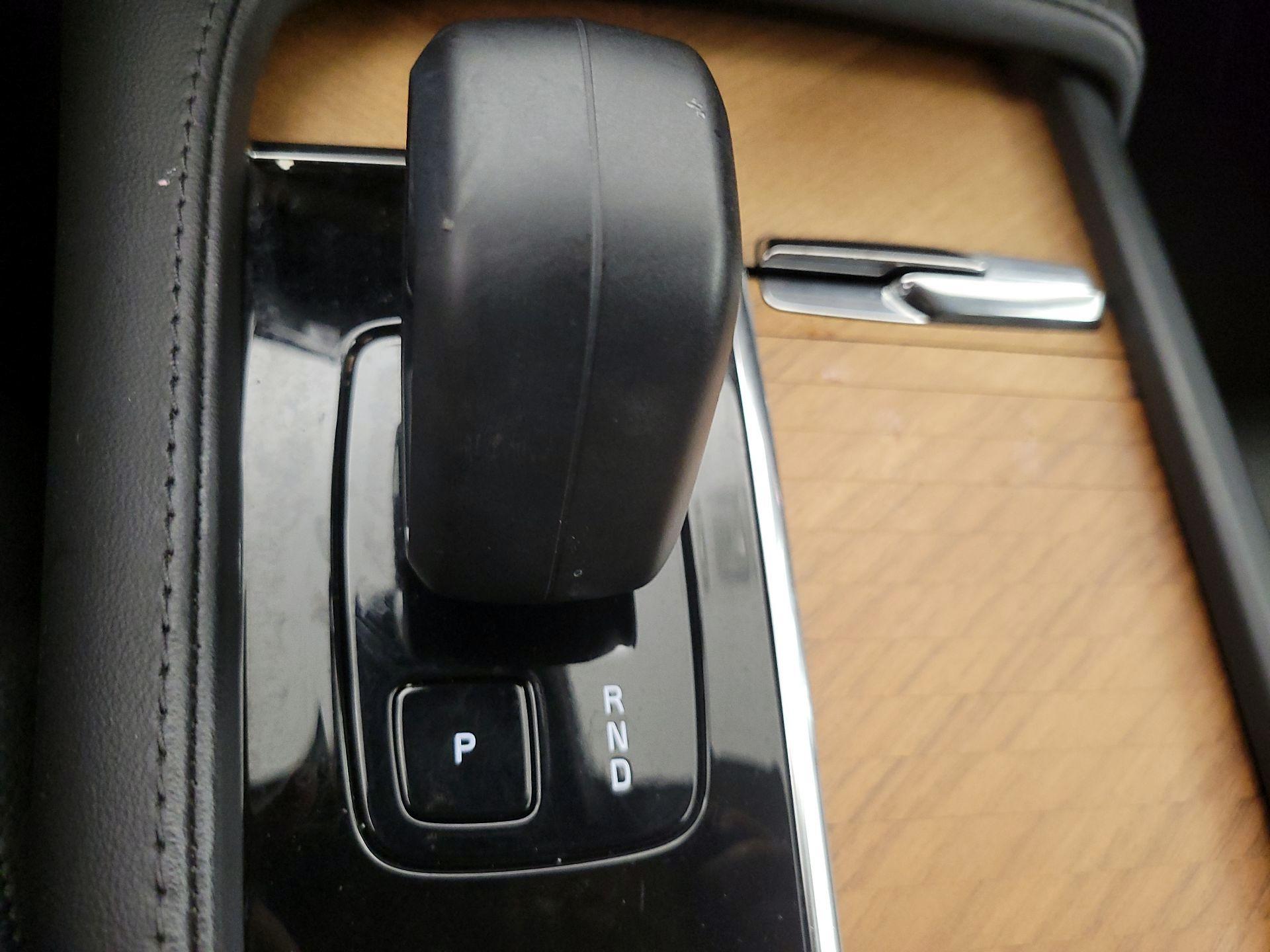 Thumbnail: 2023 Volvo XC90 - 17