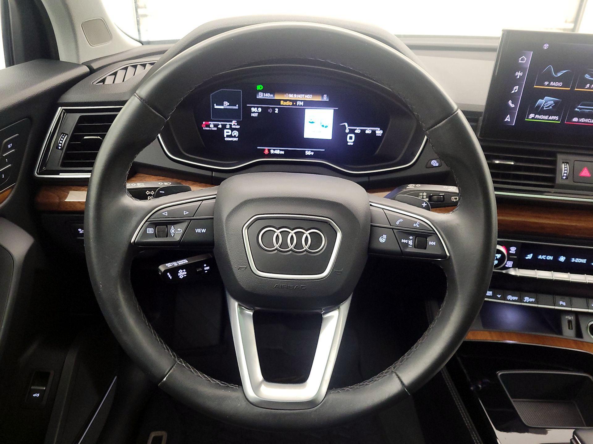 Thumbnail: 2023 Audi Q5 - 10