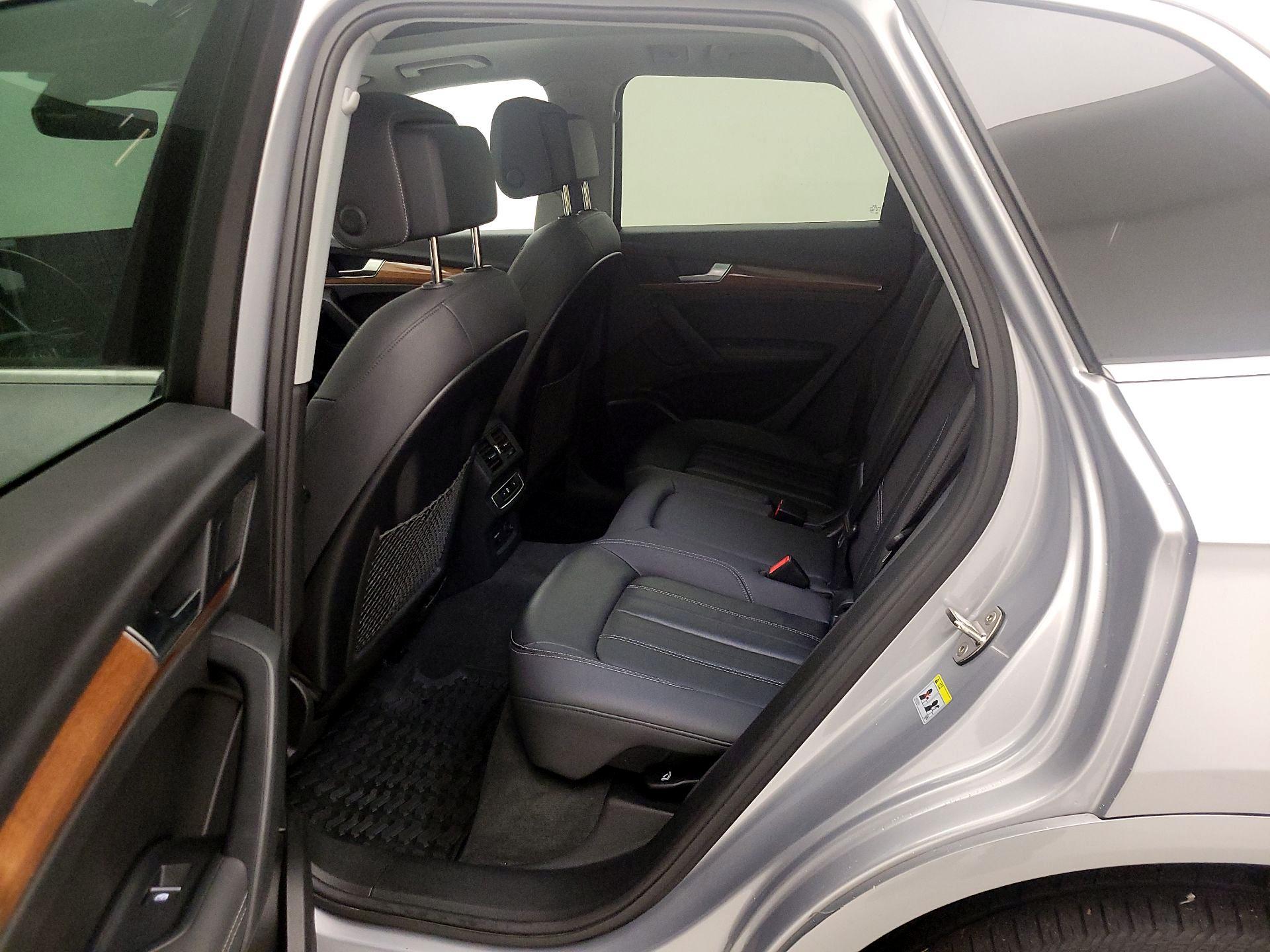 Thumbnail: 2023 Audi Q5 - 20