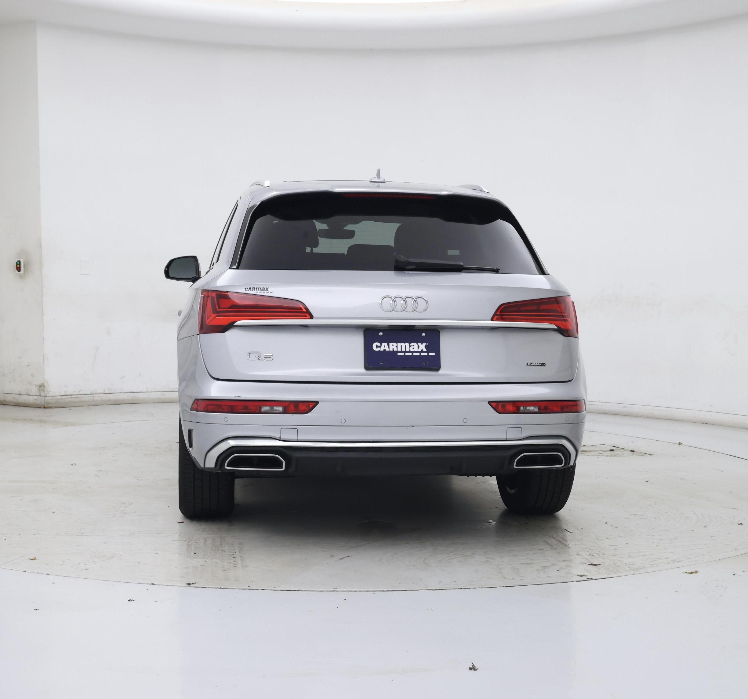 Thumbnail: 2023 Audi Q5 - 6