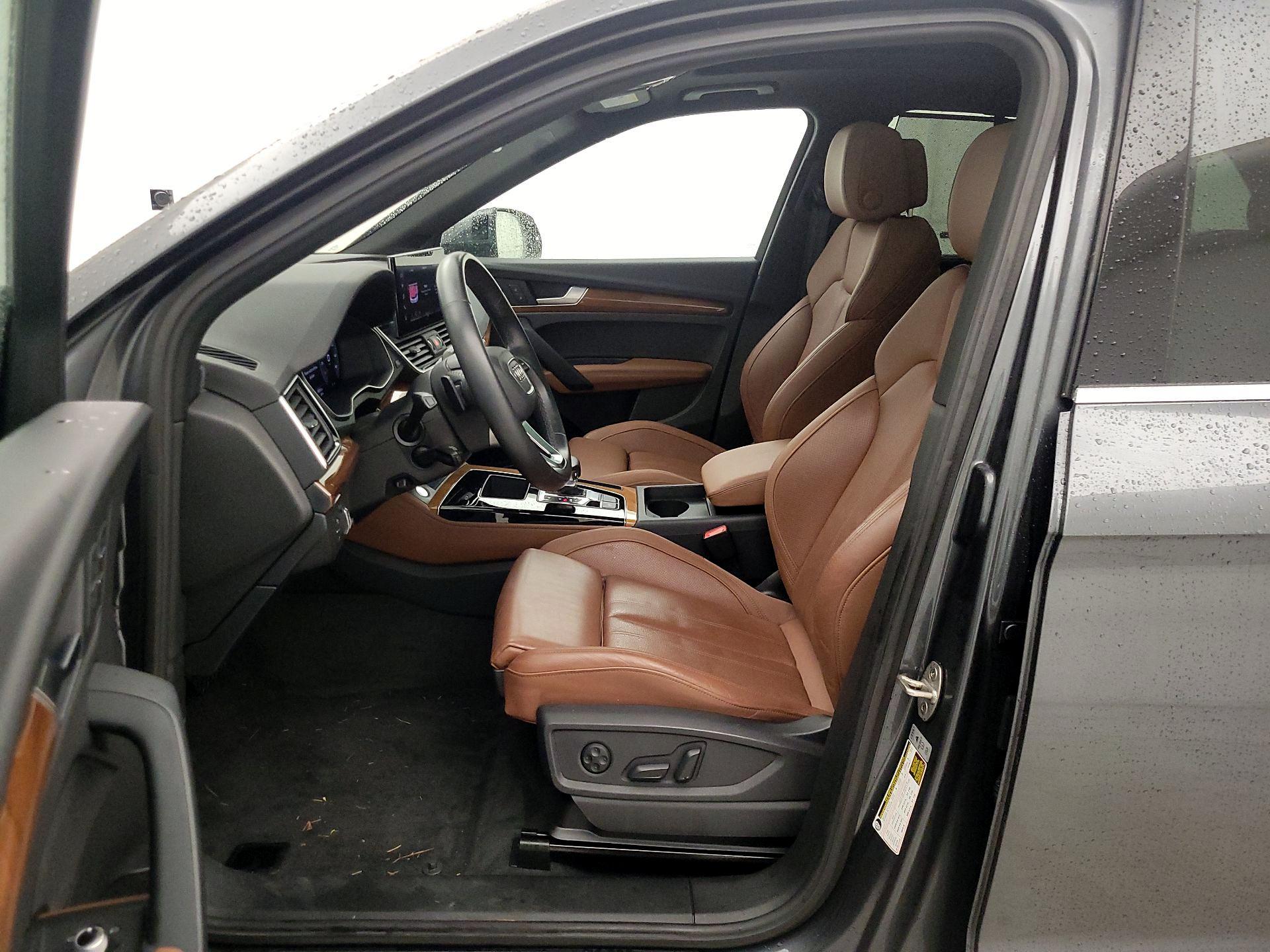 Thumbnail: 2023 Audi Q5 - 11