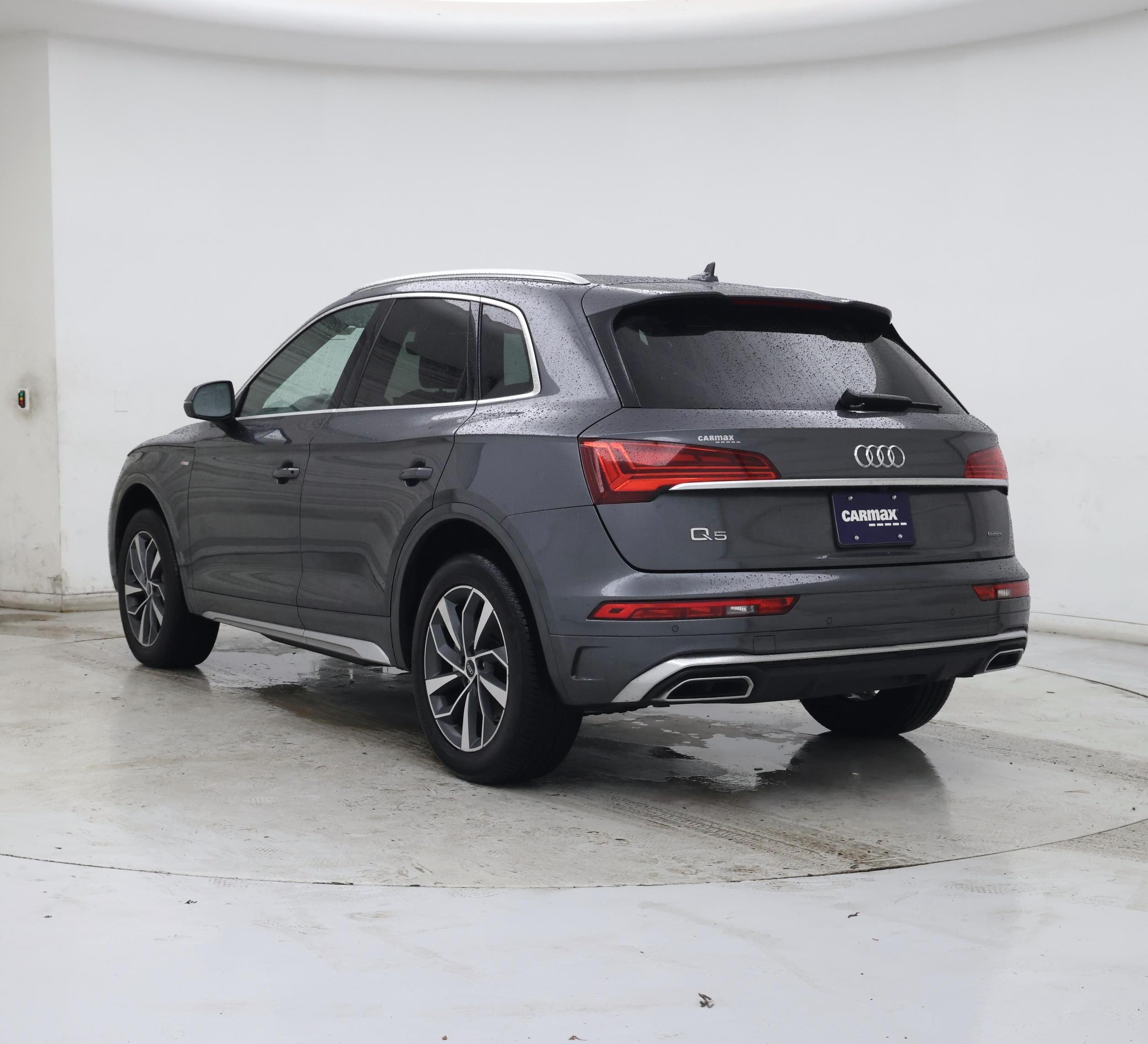 Thumbnail: 2023 Audi Q5 - 2