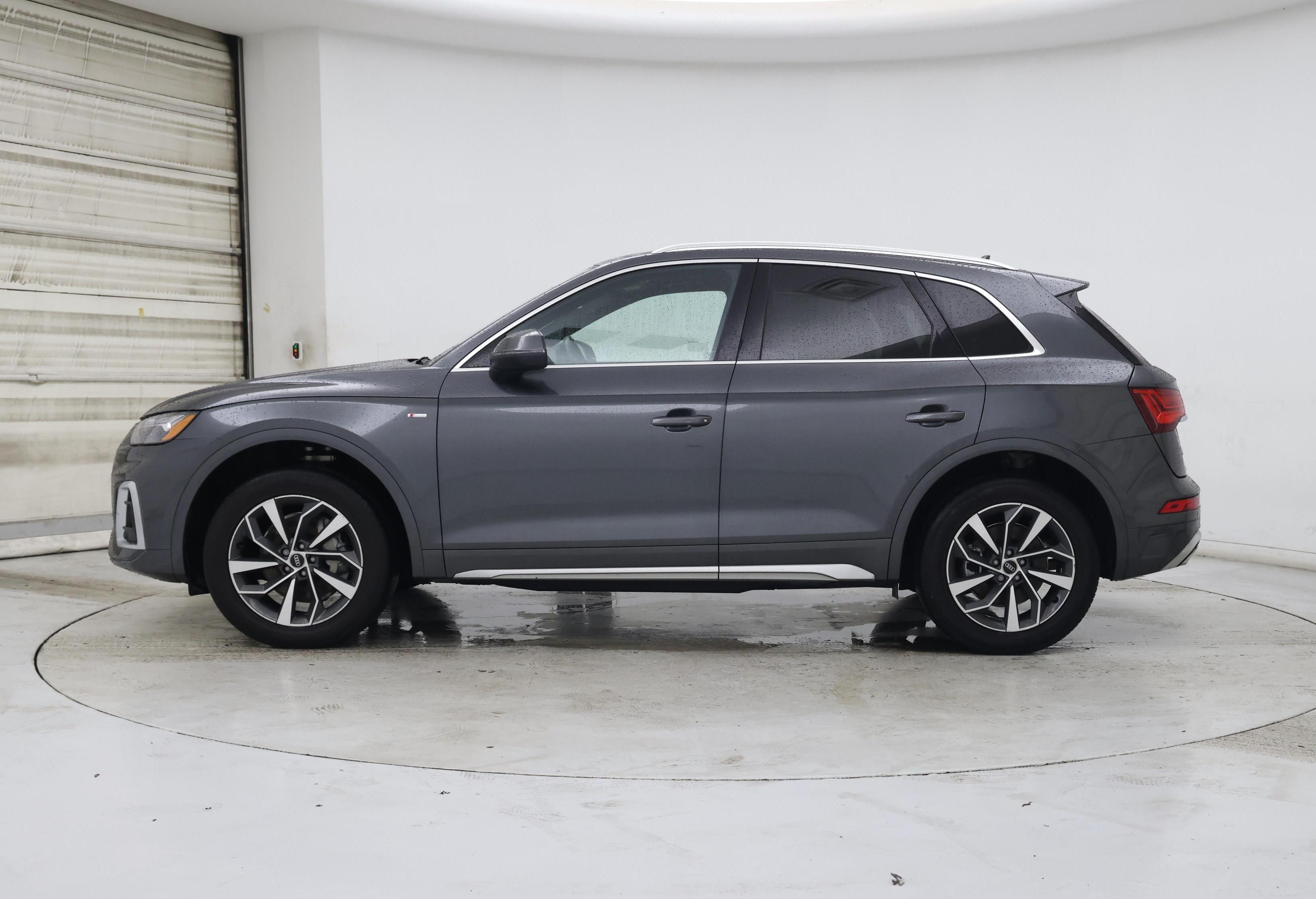 Thumbnail: 2023 Audi Q5 - 3