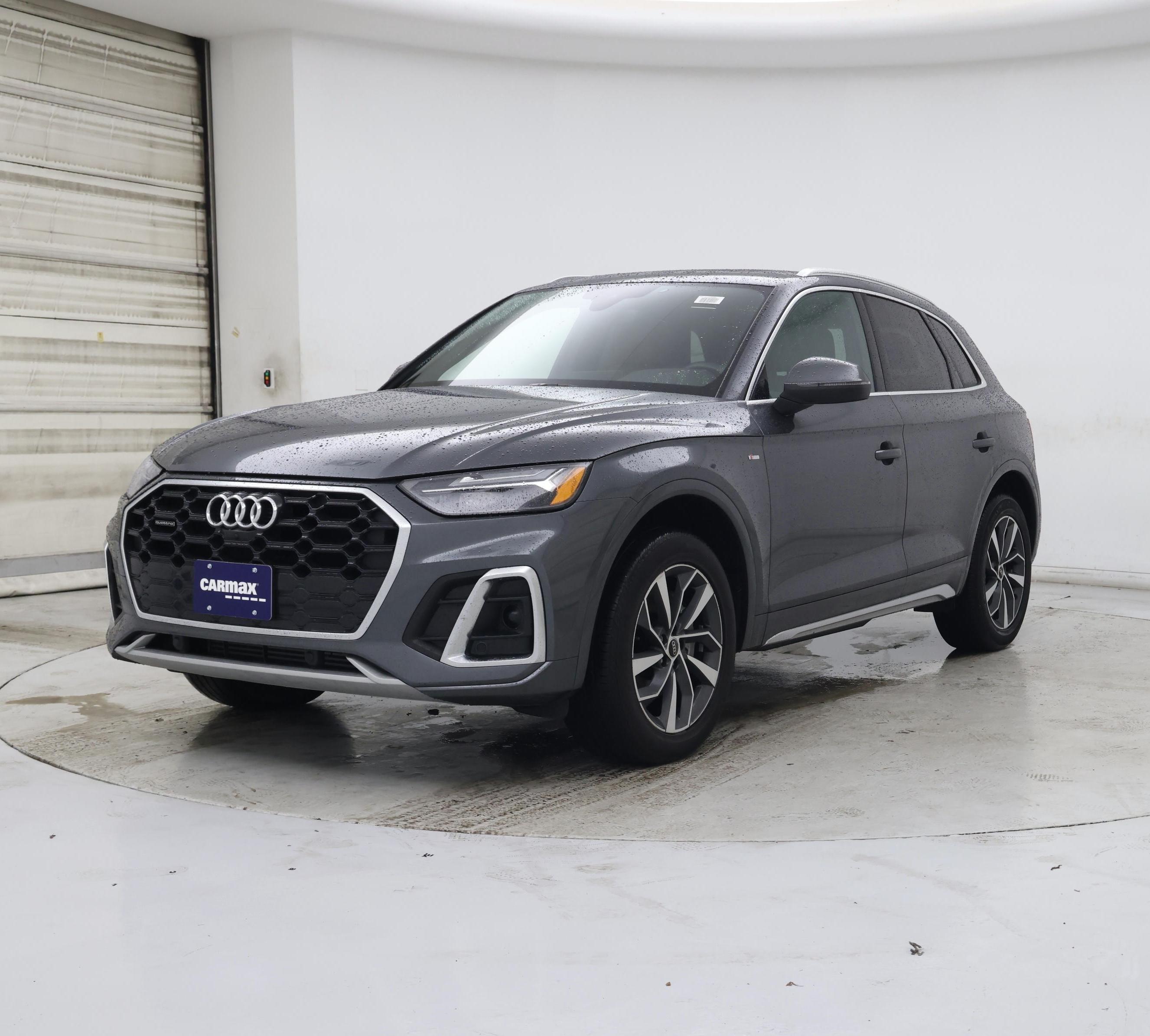 Thumbnail: 2023 Audi Q5 - 4