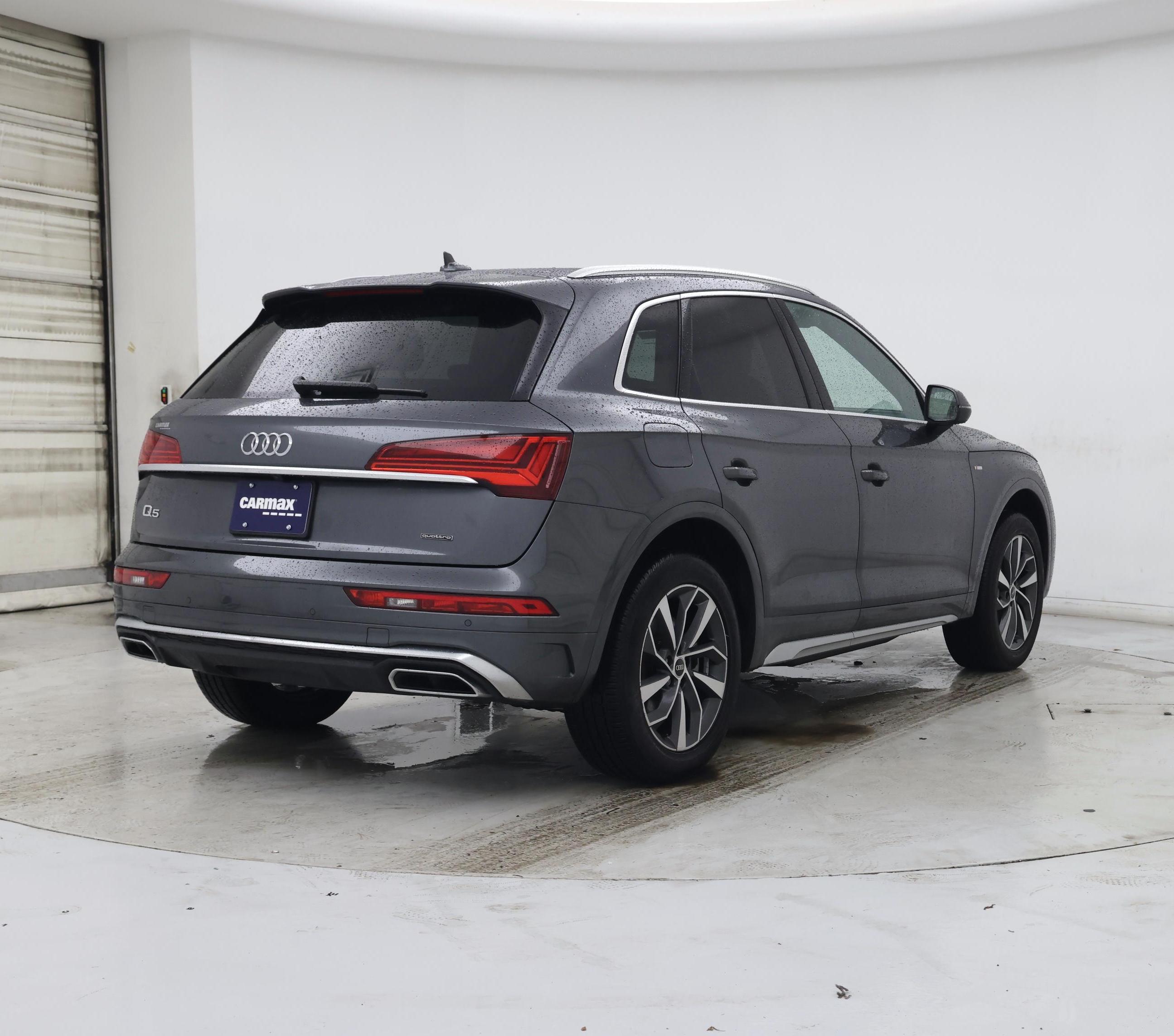 Thumbnail: 2023 Audi Q5 - 8