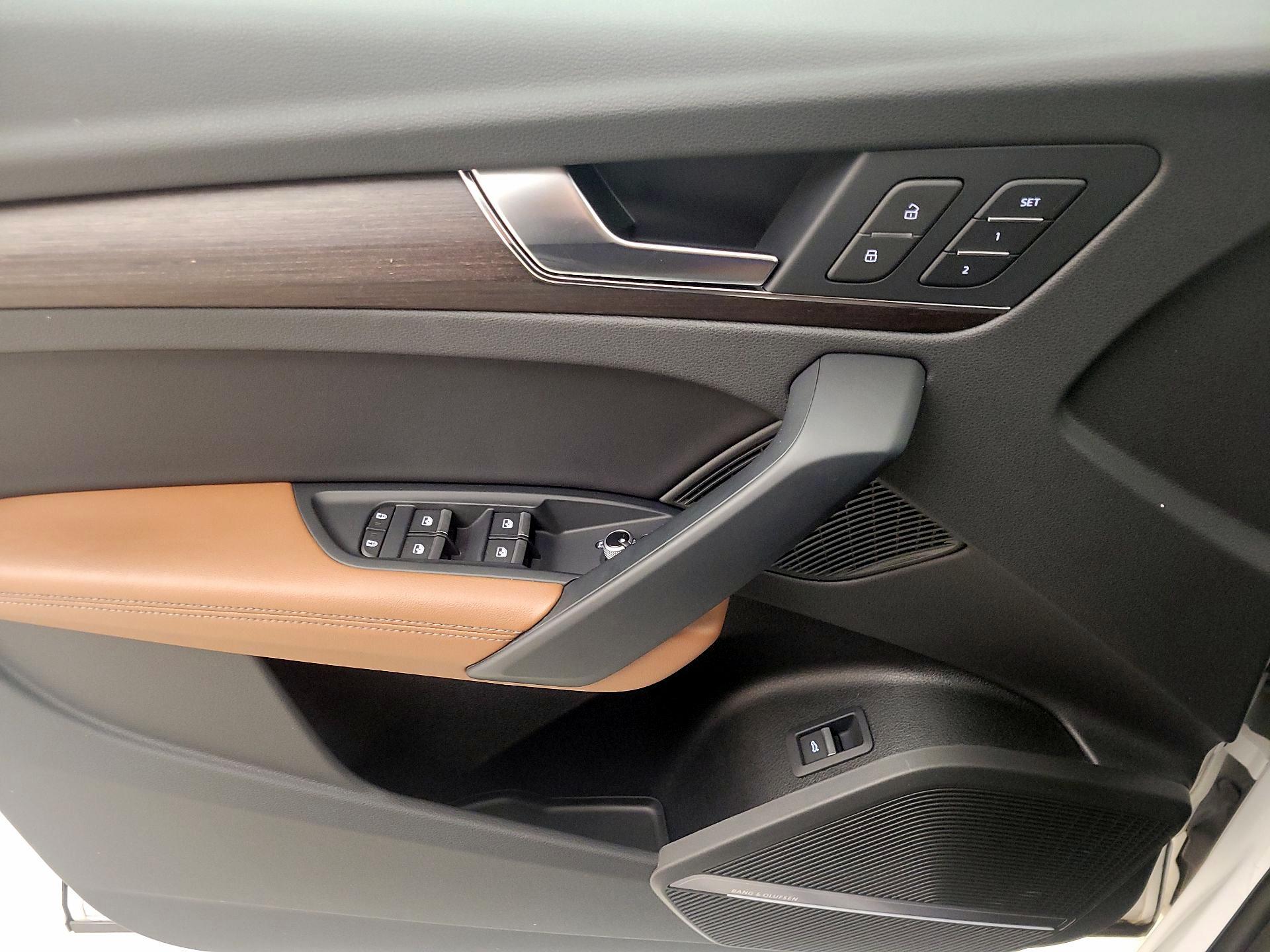 Thumbnail: 2023 Audi Q5 - 12