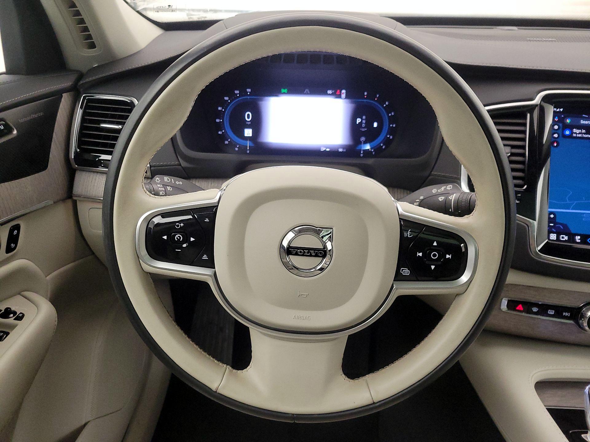 Thumbnail: 2023 Volvo XC90 - 10