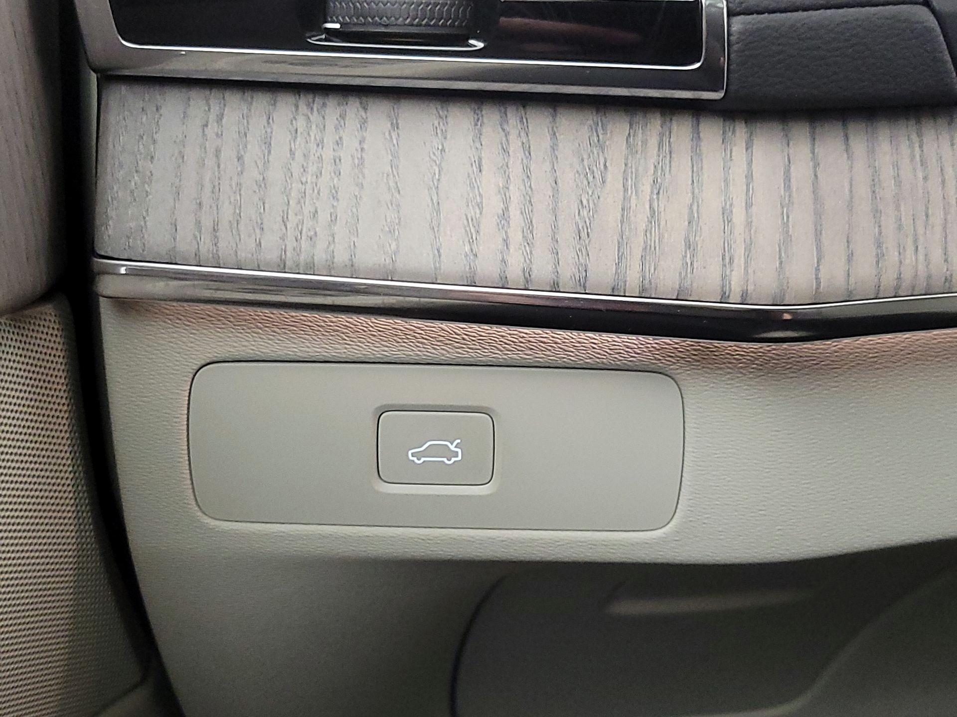 Thumbnail: 2023 Volvo XC90 - 13