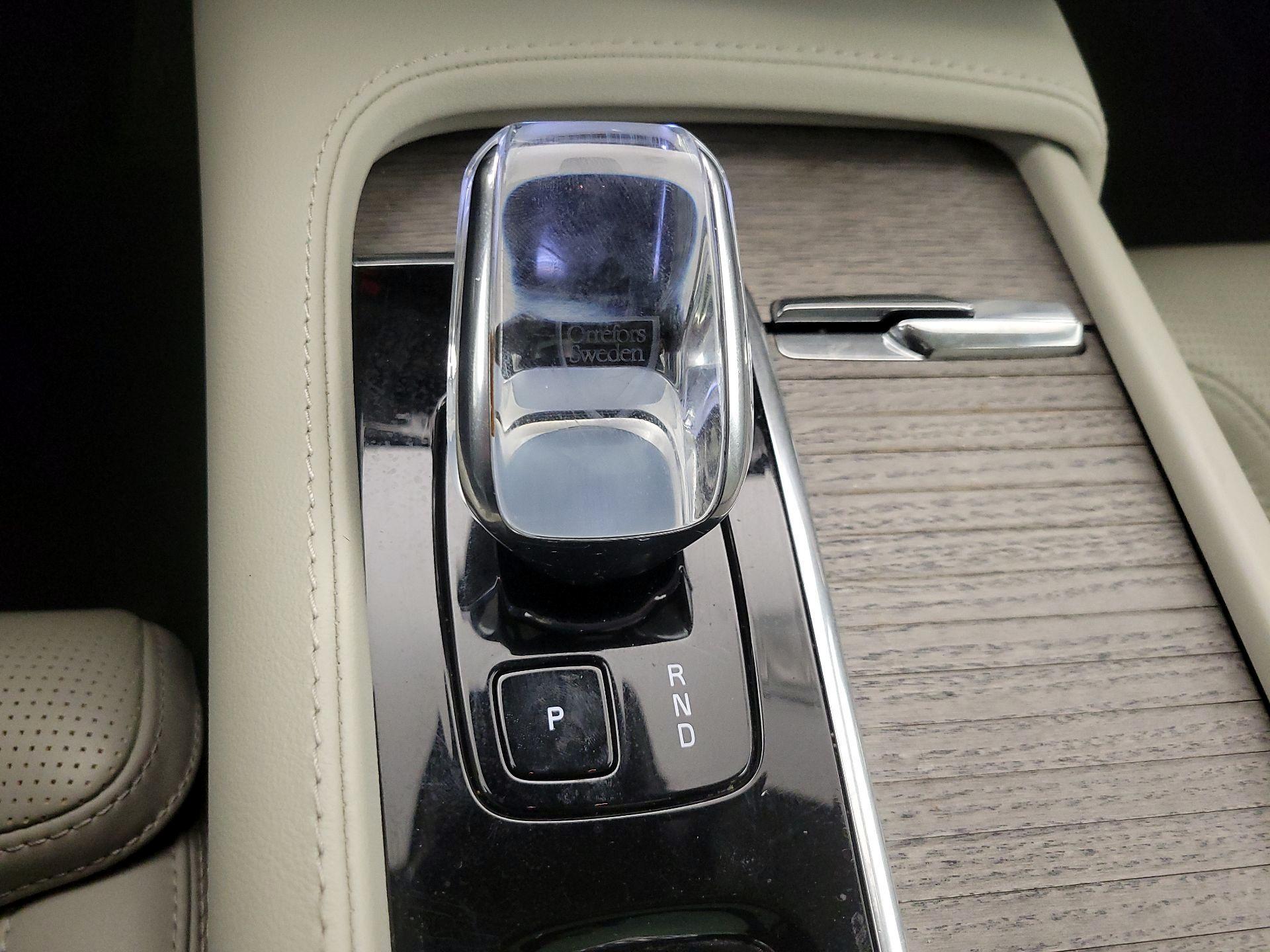 Thumbnail: 2023 Volvo XC90 - 18