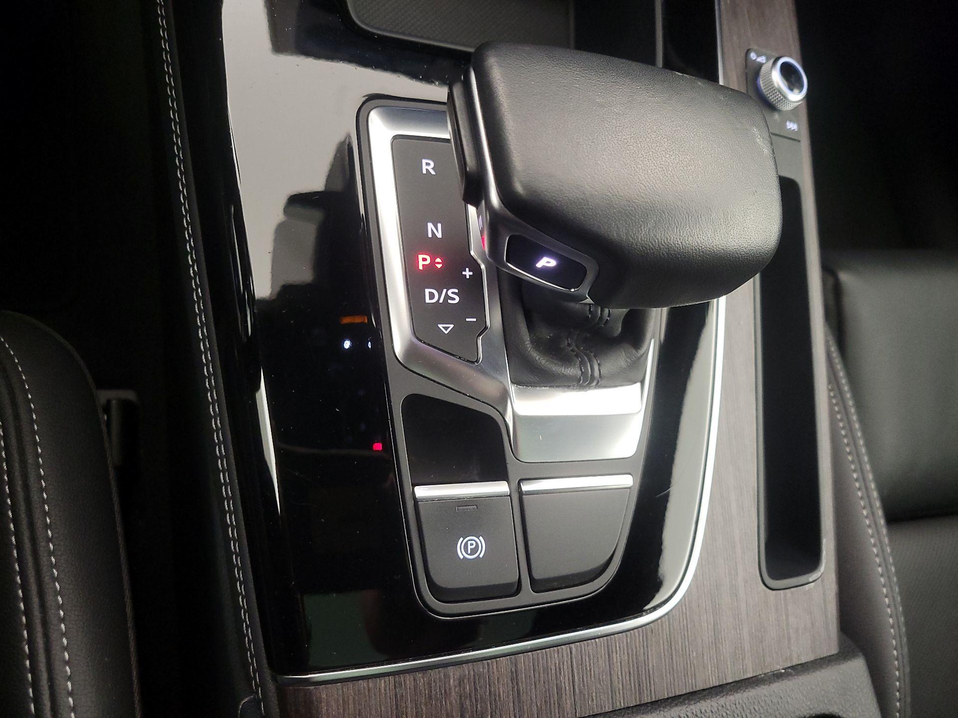 Thumbnail: 2023 Audi Q5 - 18