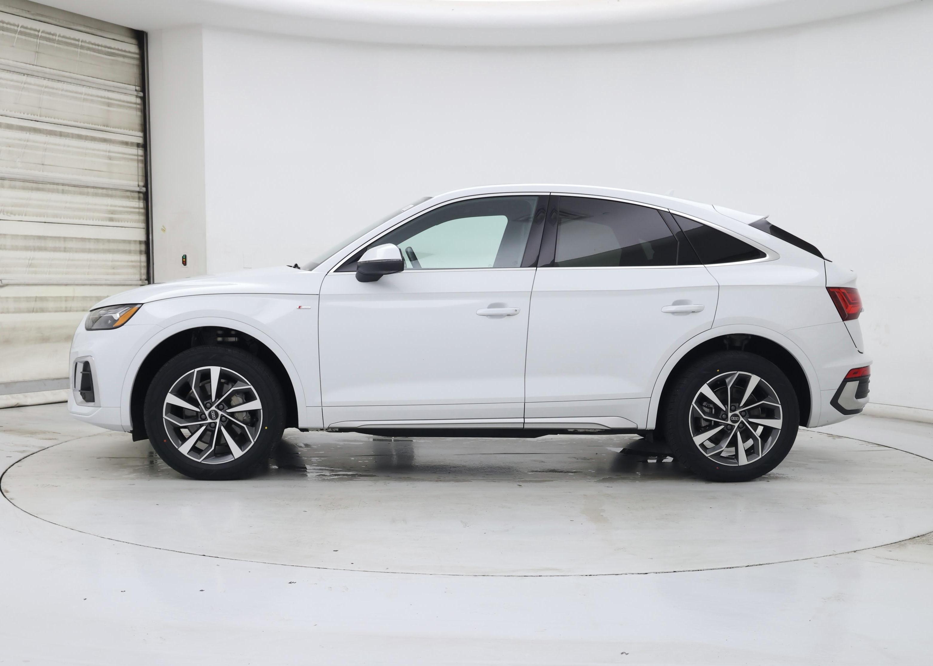 Thumbnail: 2023 Audi Q5 - 3