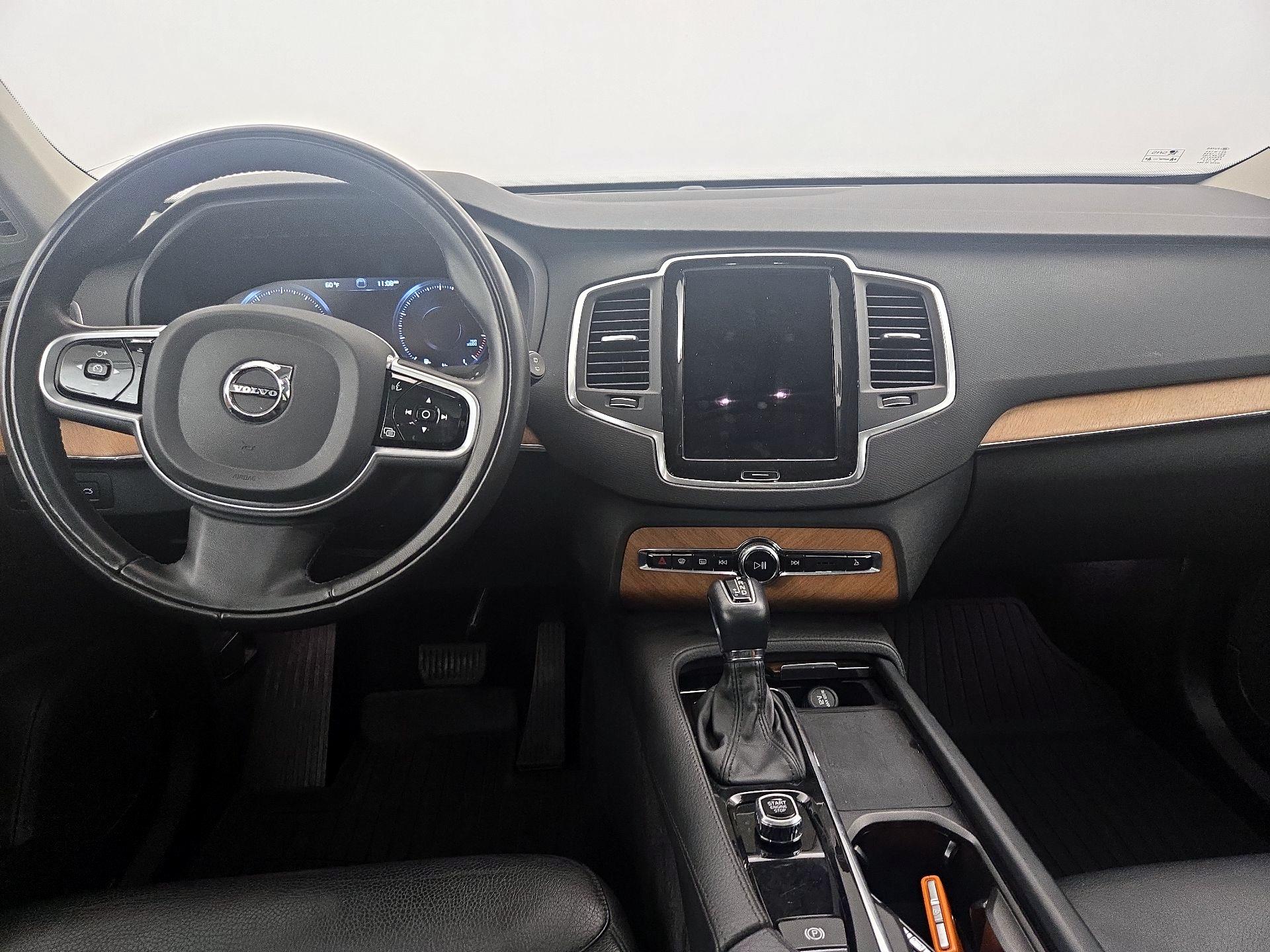 Thumbnail: 2022 Volvo XC90 - 9