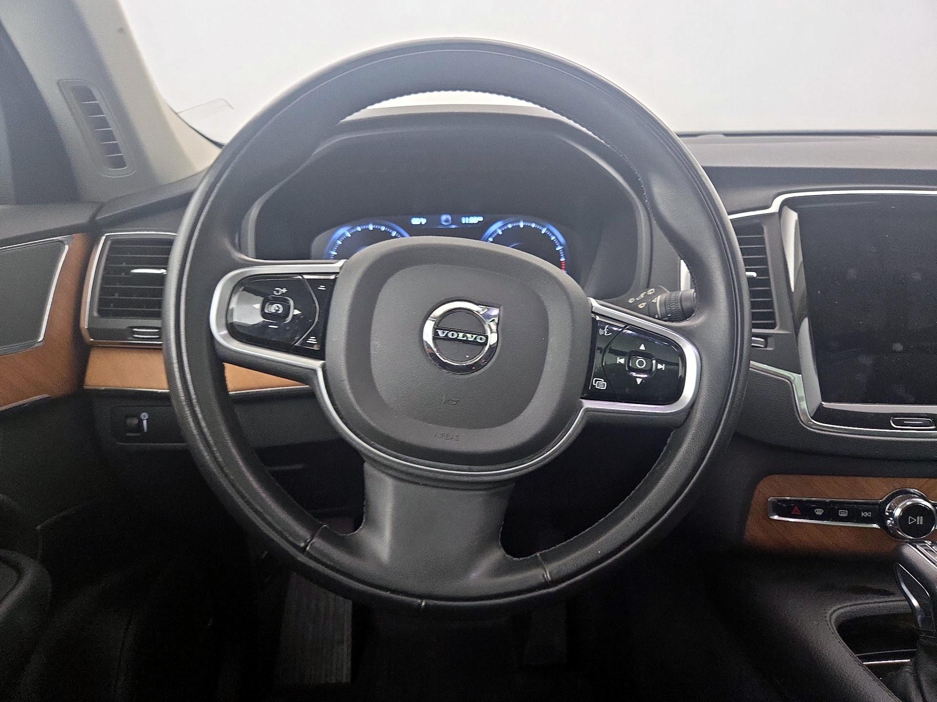 Thumbnail: 2022 Volvo XC90 - 10