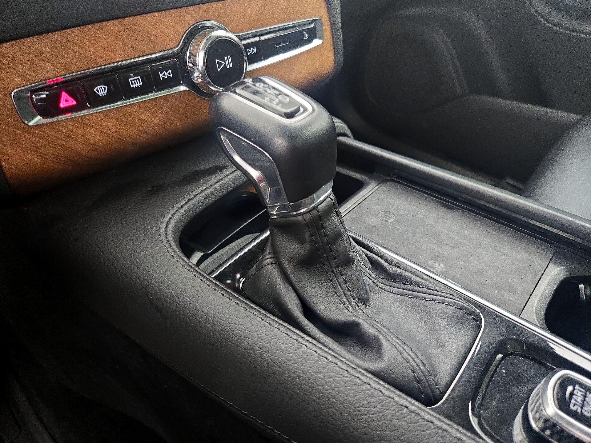 Thumbnail: 2022 Volvo XC90 - 18