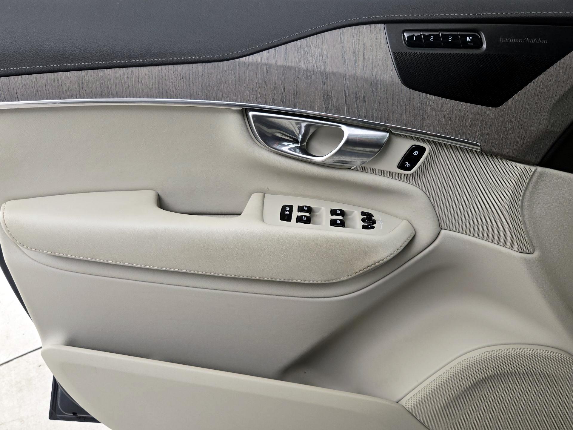 Thumbnail: 2023 Volvo XC90 - 12