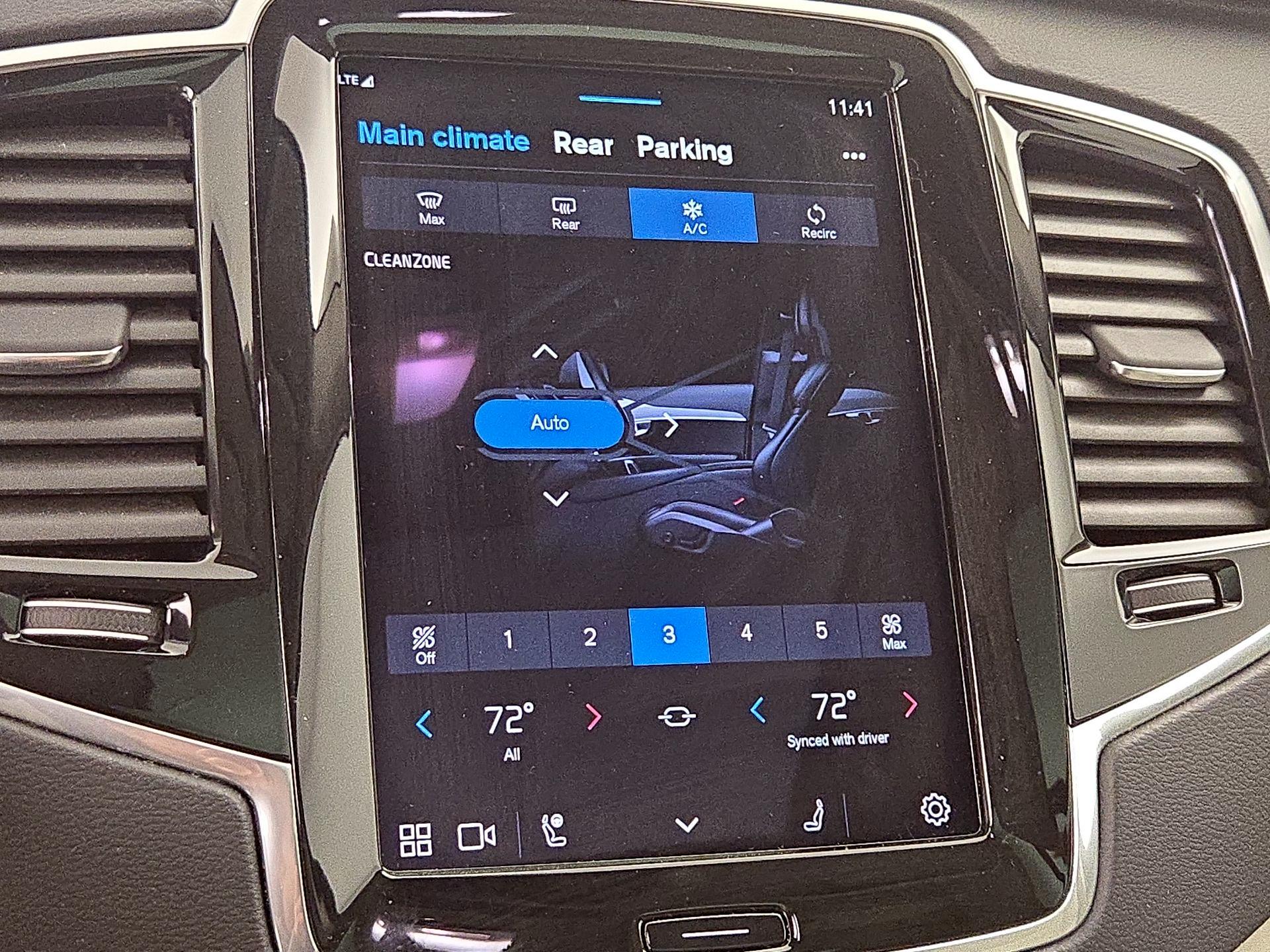 Thumbnail: 2023 Volvo XC90 - 16