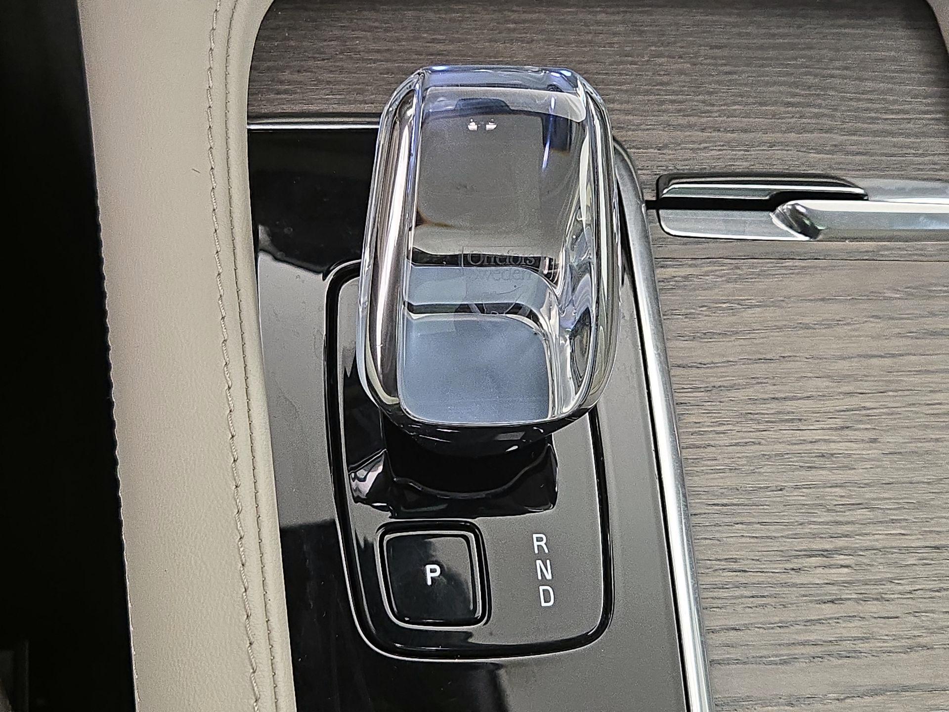 Thumbnail: 2023 Volvo XC90 - 17