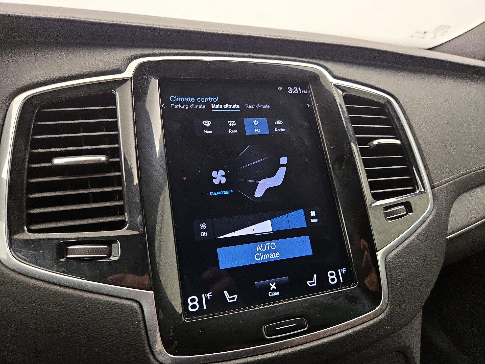 Thumbnail: 2022 Volvo XC90 - 17