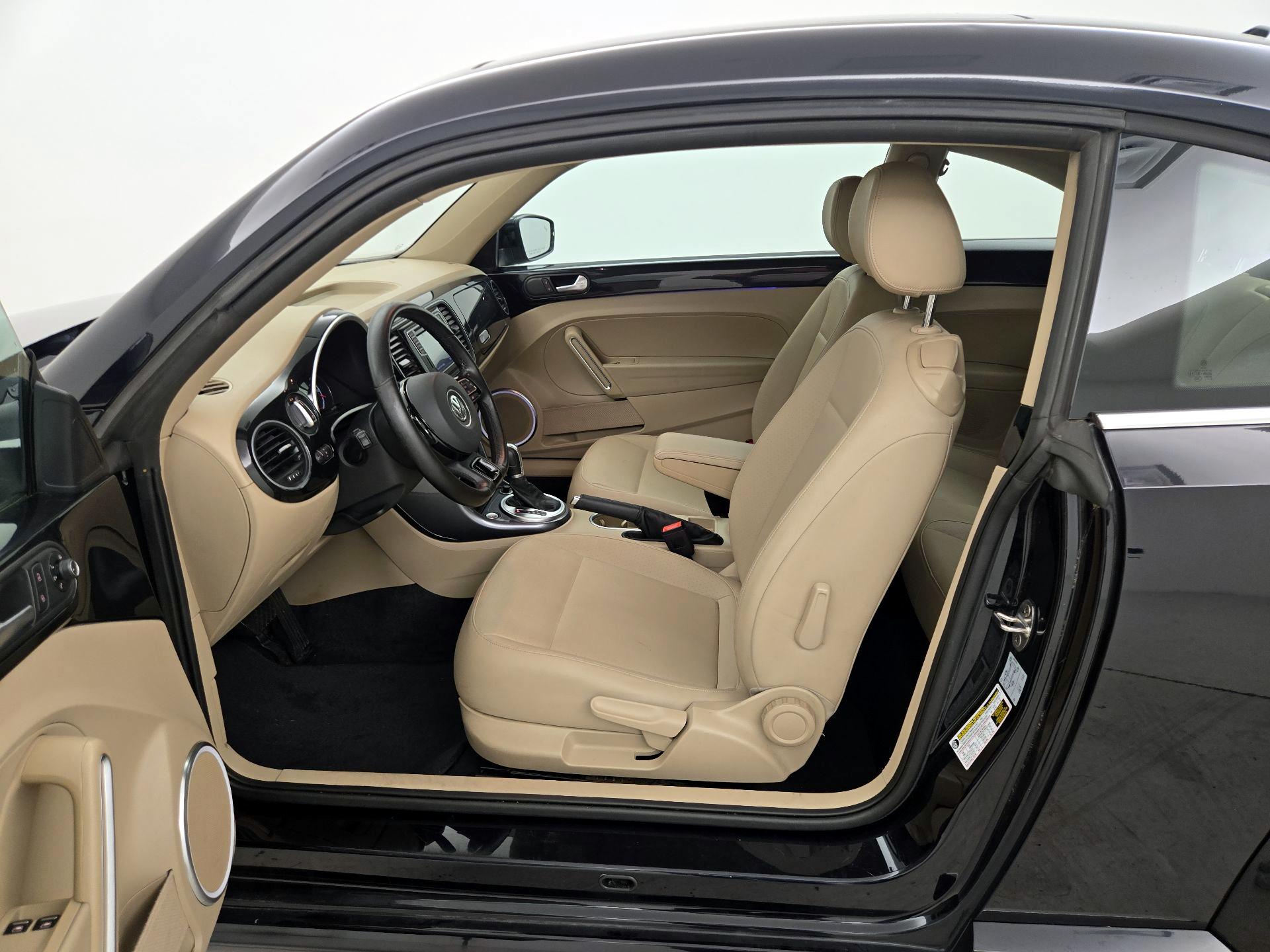 Thumbnail: 2019 Volkswagen Beetle - 11