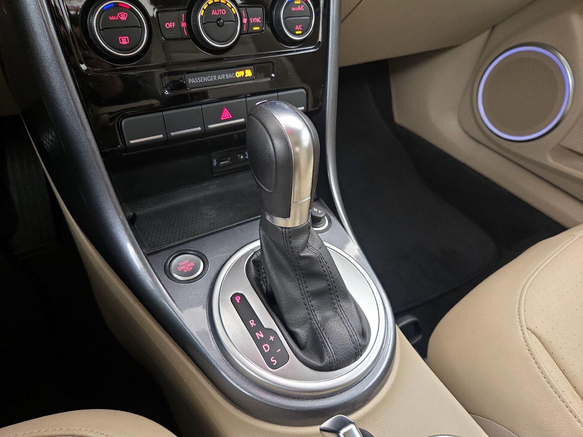 Thumbnail: 2019 Volkswagen Beetle - 17