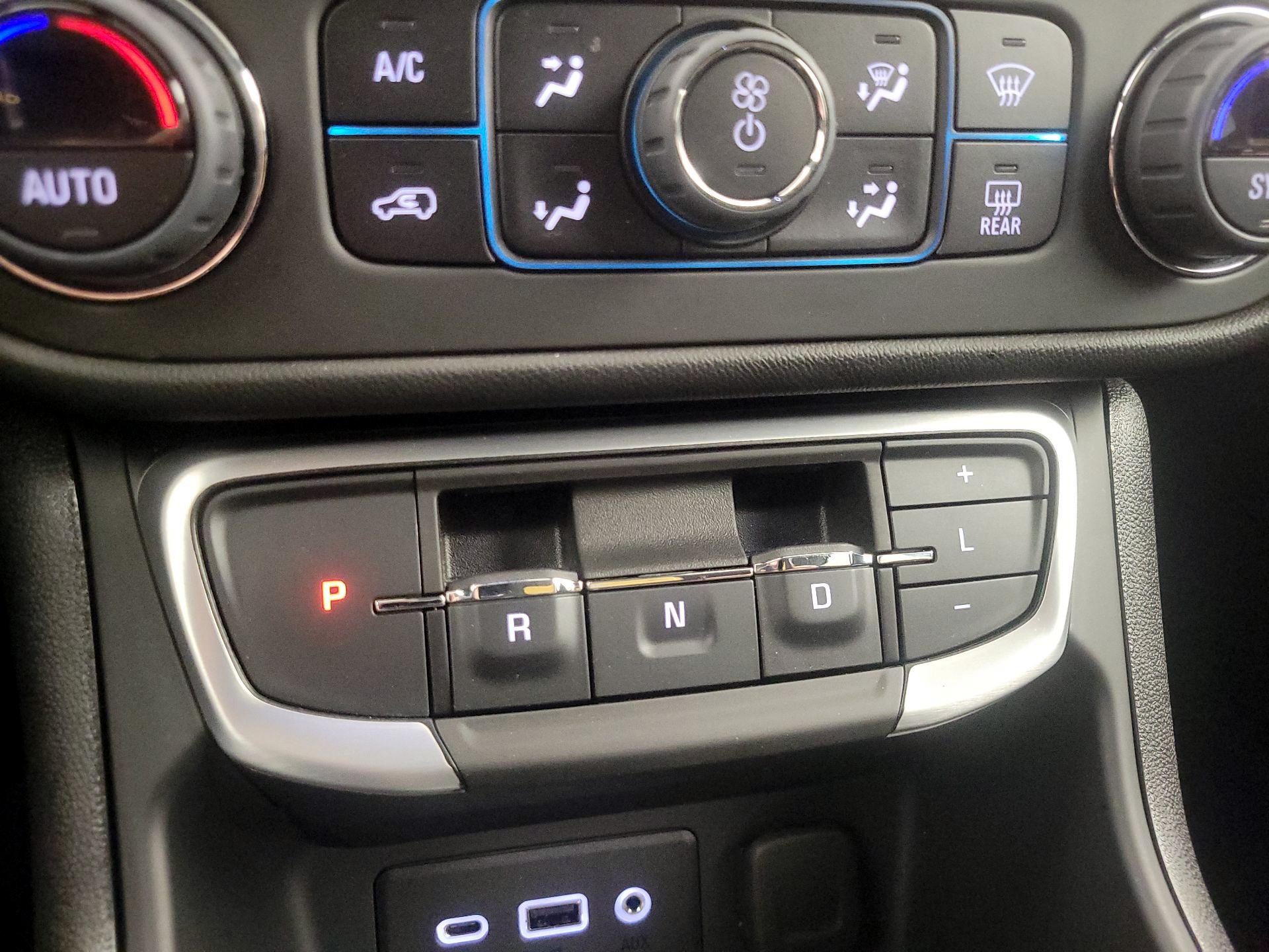 Thumbnail: 2024 GMC Terrain - 17