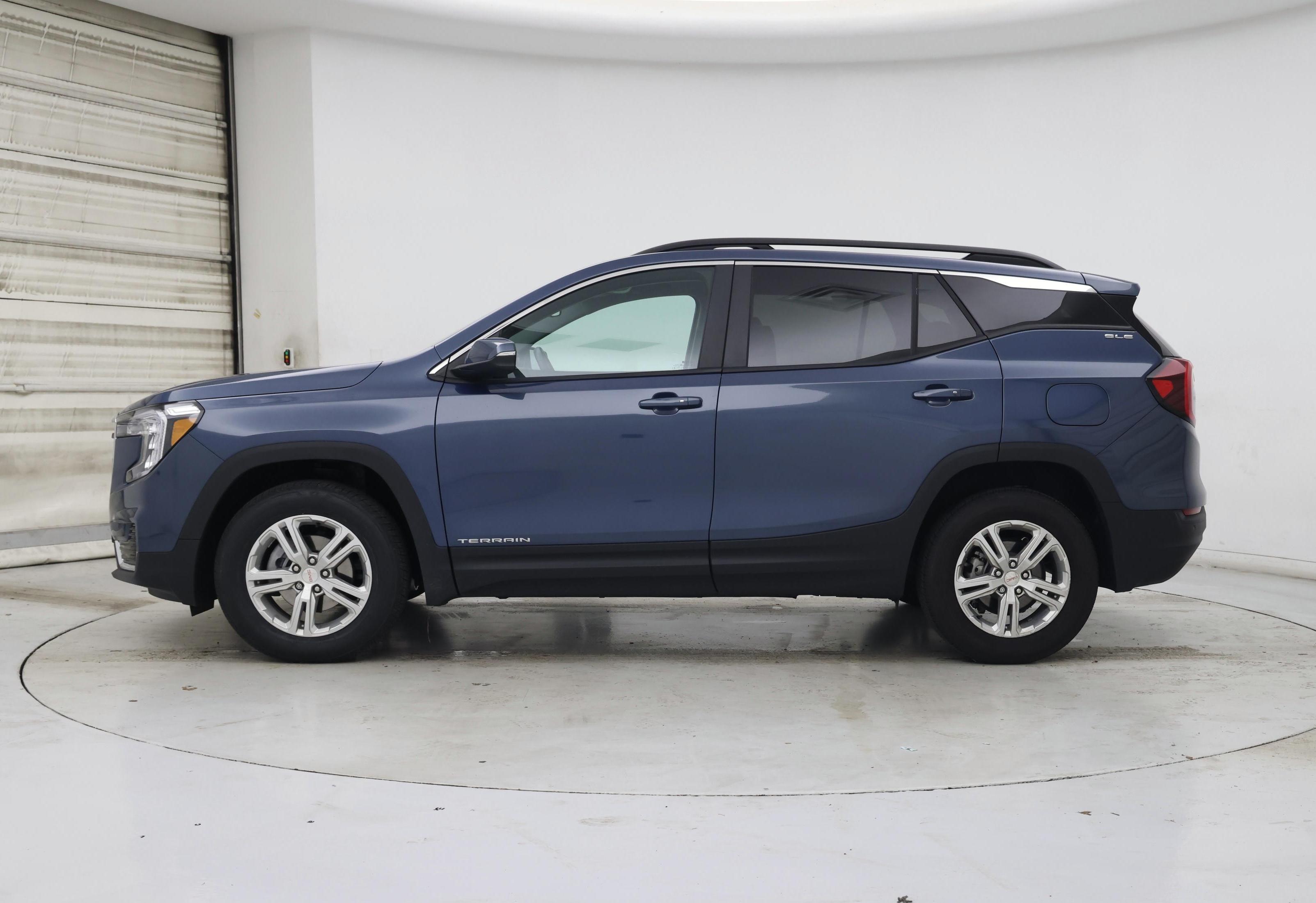 Thumbnail: 2024 GMC Terrain - 3