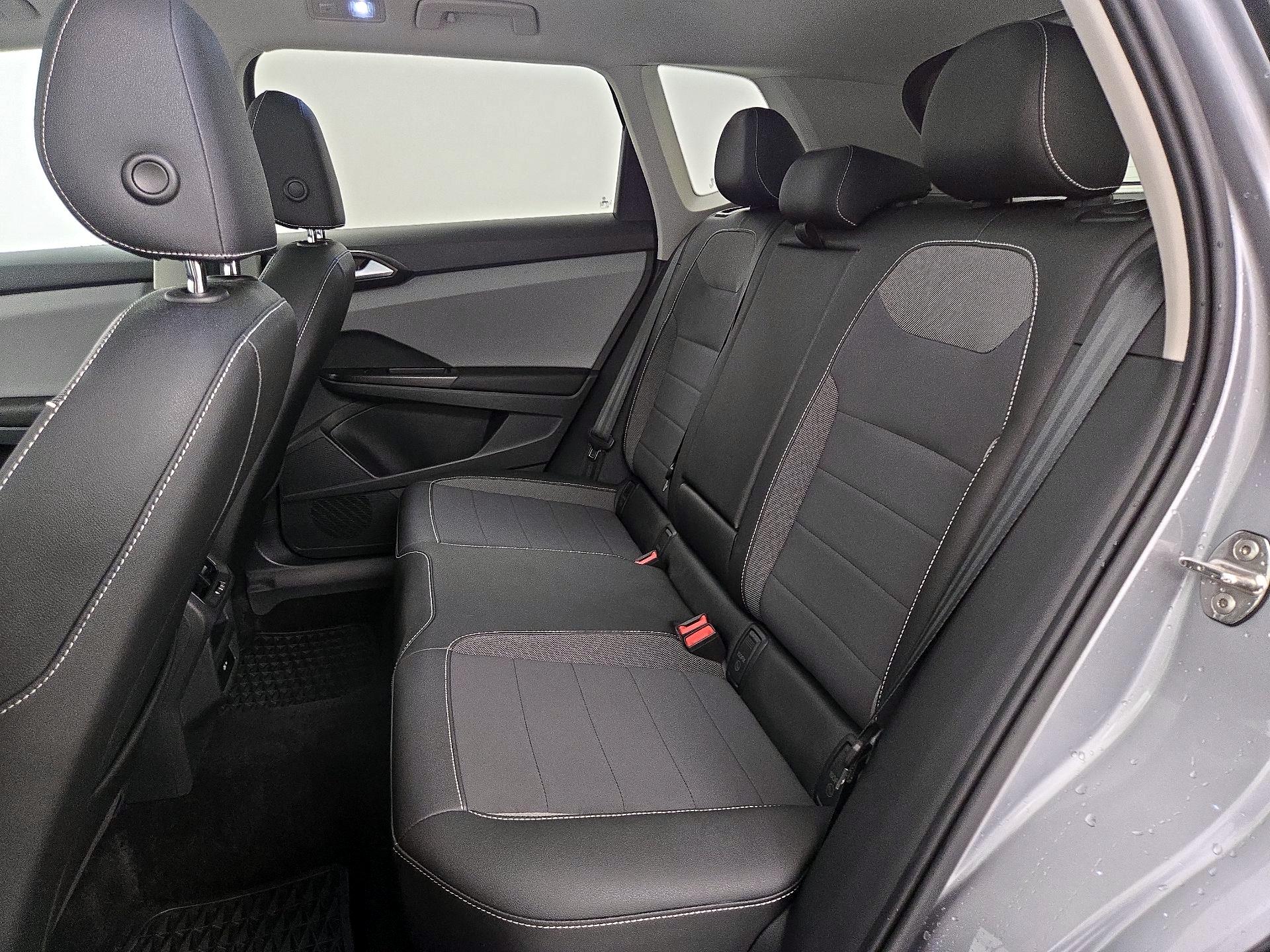 Thumbnail: 2023 Volkswagen Taos - 20