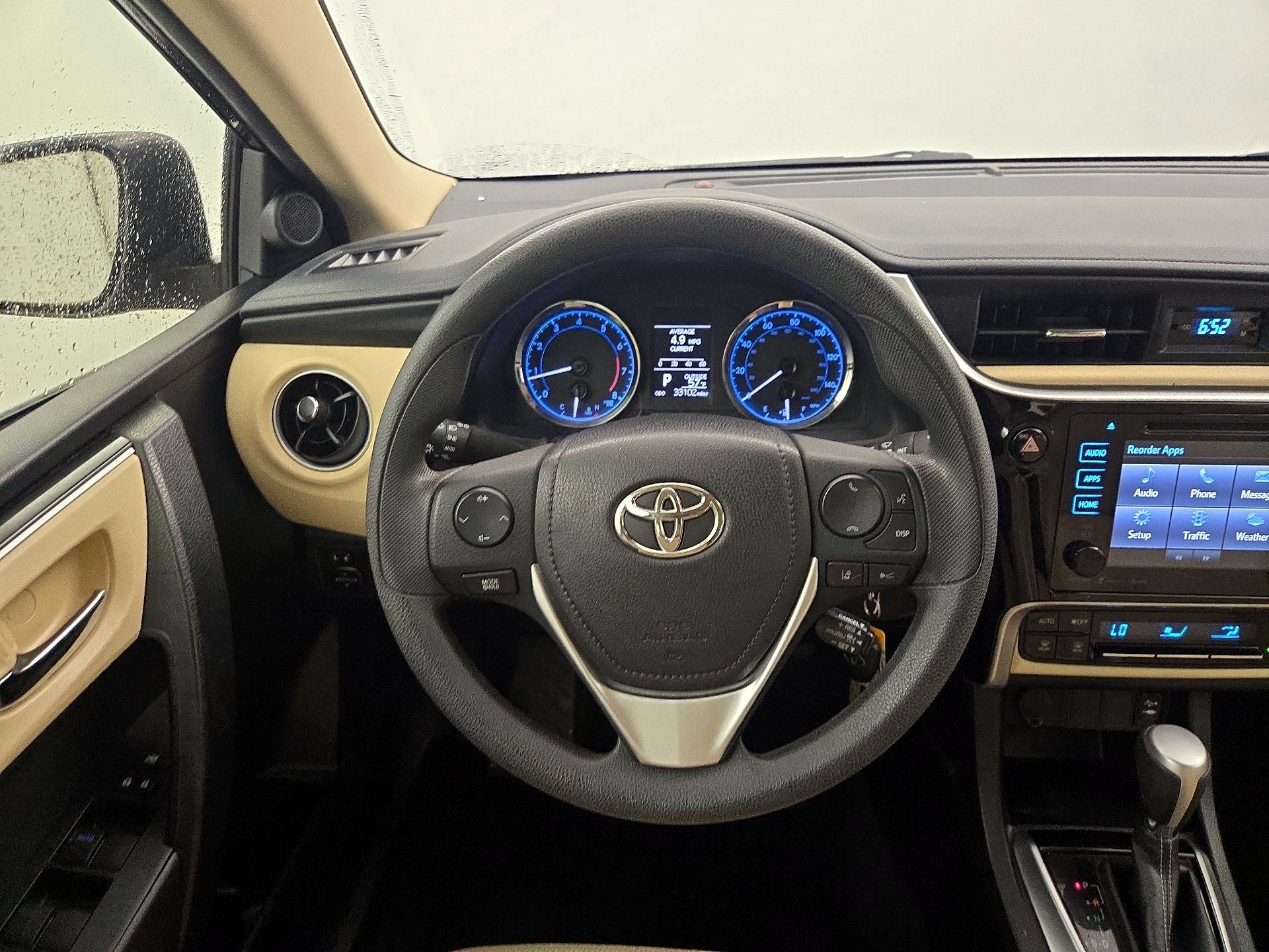 Thumbnail: 2017 Toyota Corolla - 10