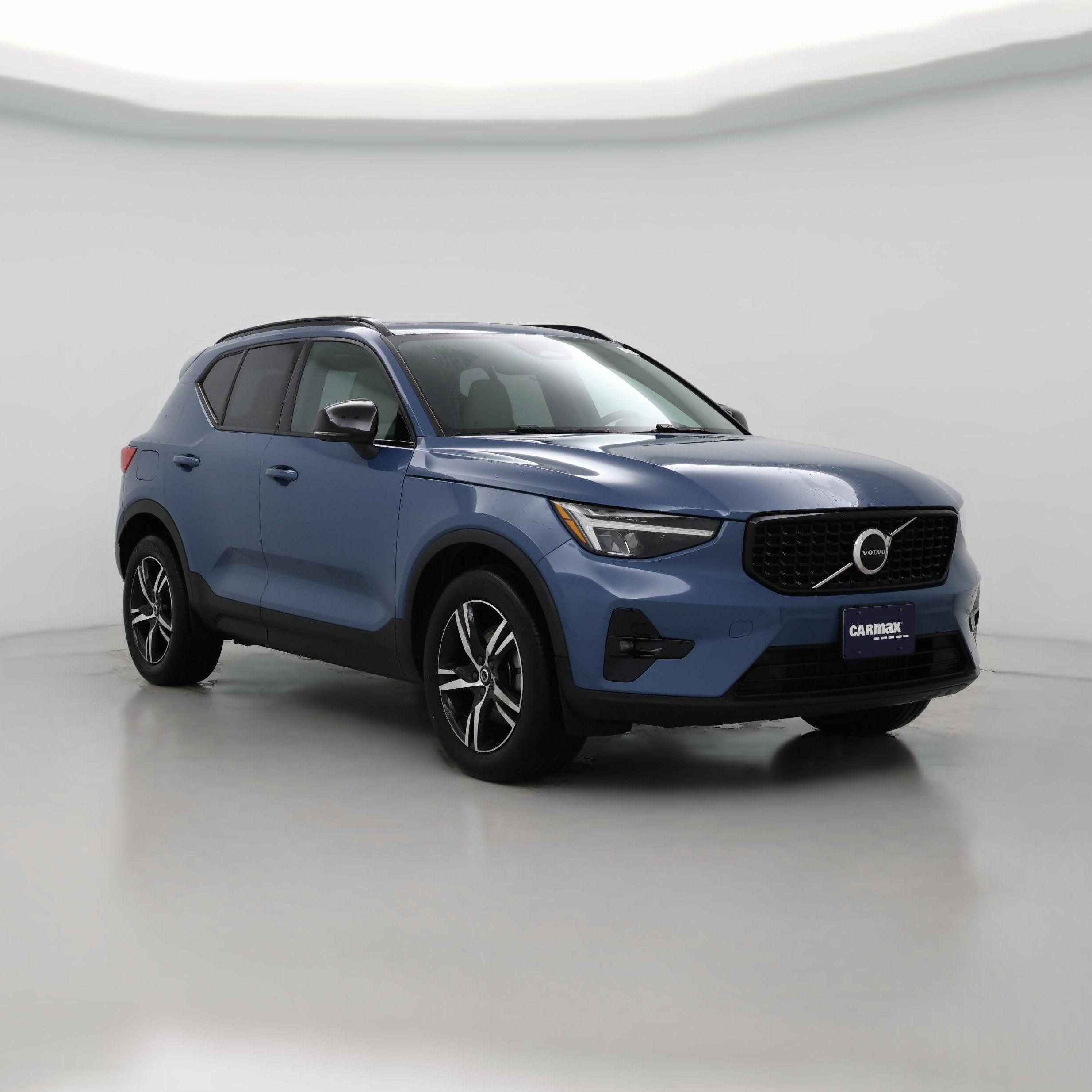 Thumbnail: 2023 Volvo XC40 - 1