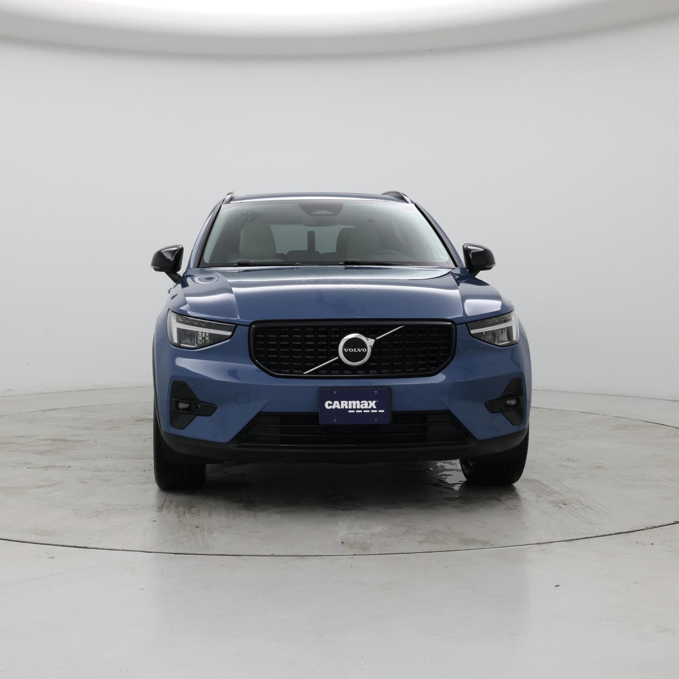 Thumbnail: 2023 Volvo XC40 - 5