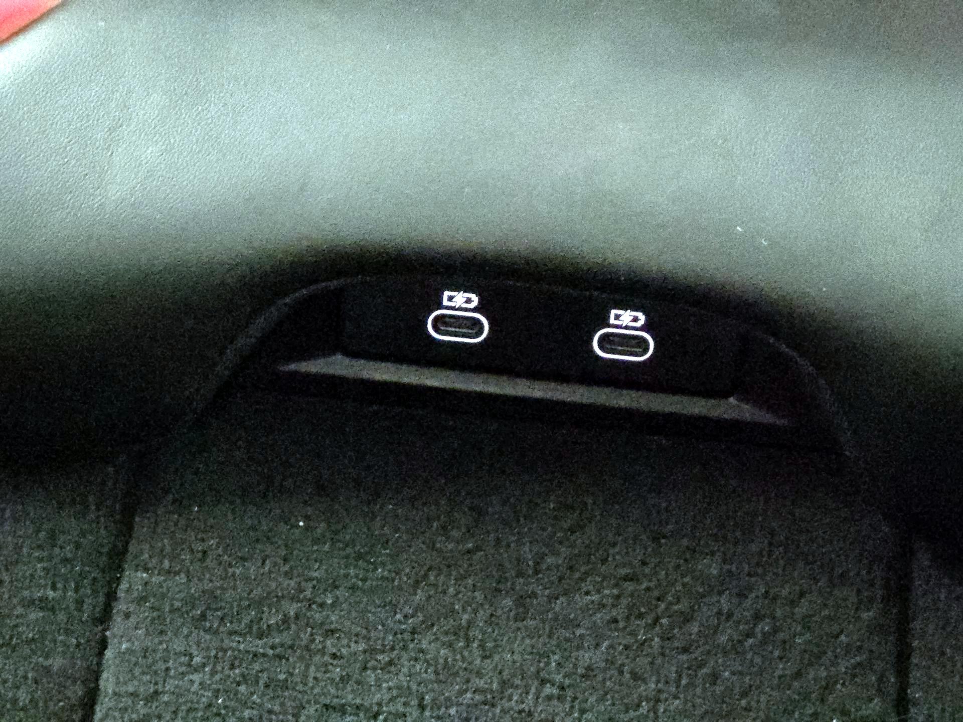 Thumbnail: 2023 Porsche Taycan - 18