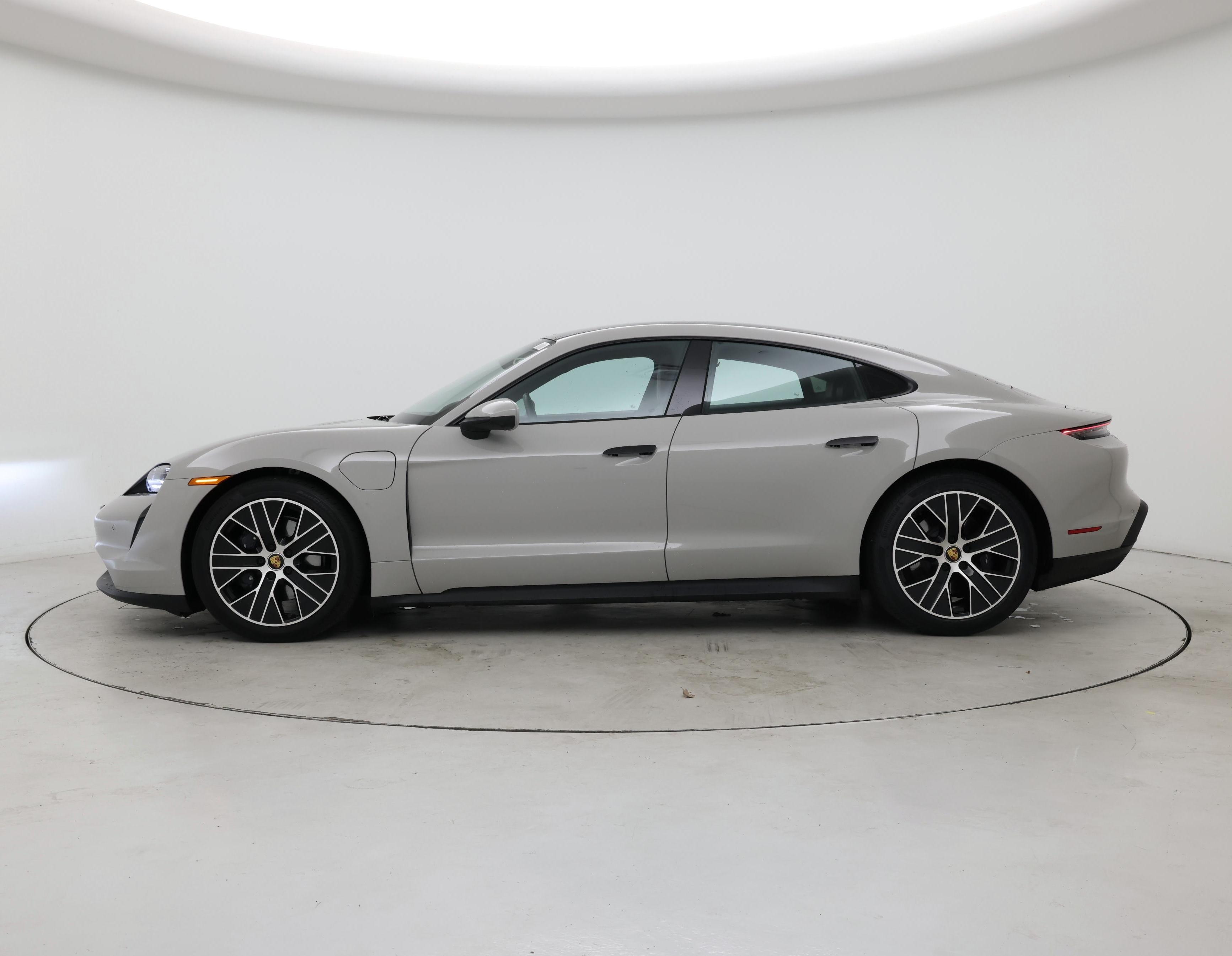 Thumbnail: 2023 Porsche Taycan - 3