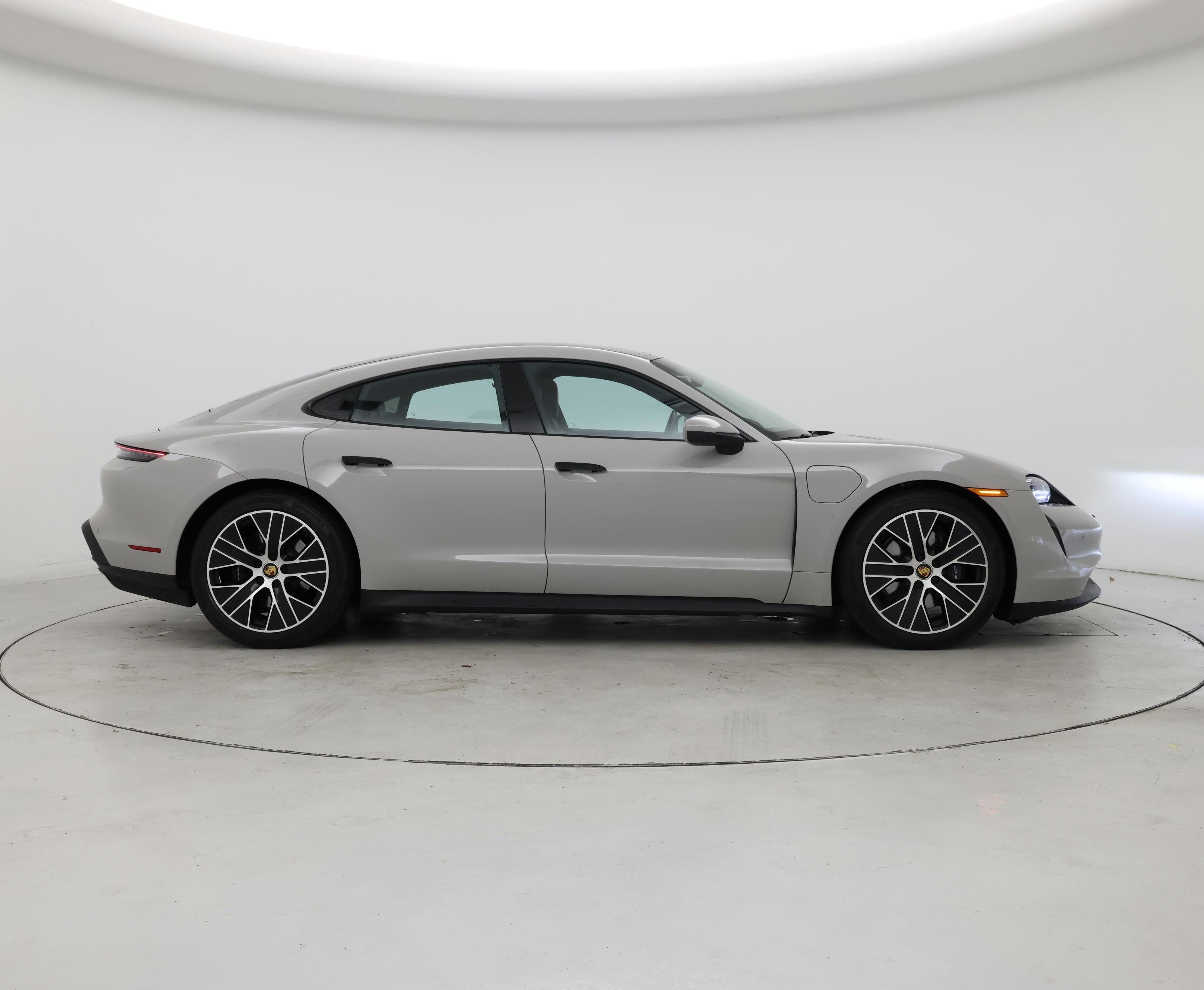 Thumbnail: 2023 Porsche Taycan - 7