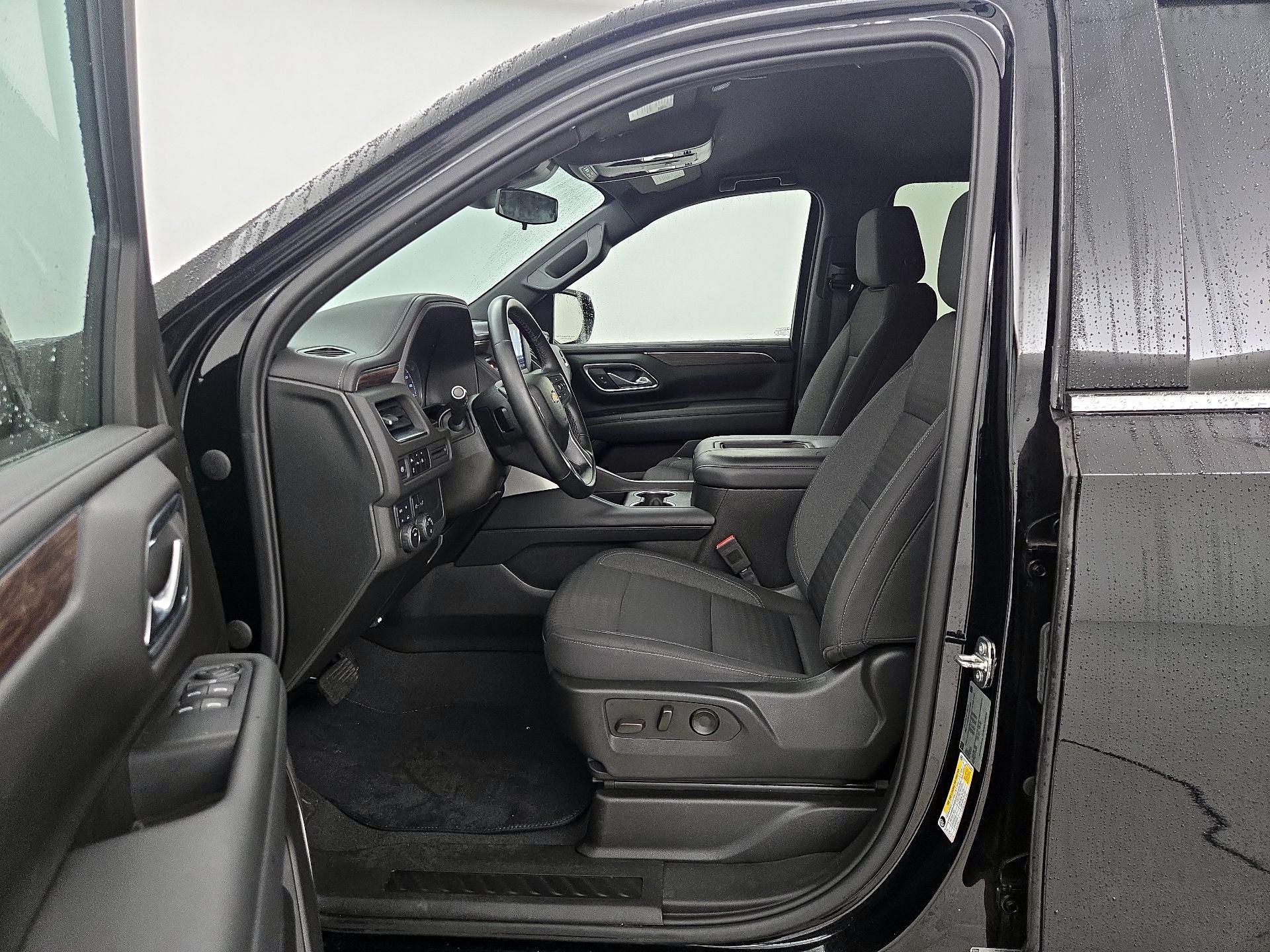 Thumbnail: 2023 Chevrolet Tahoe - 11