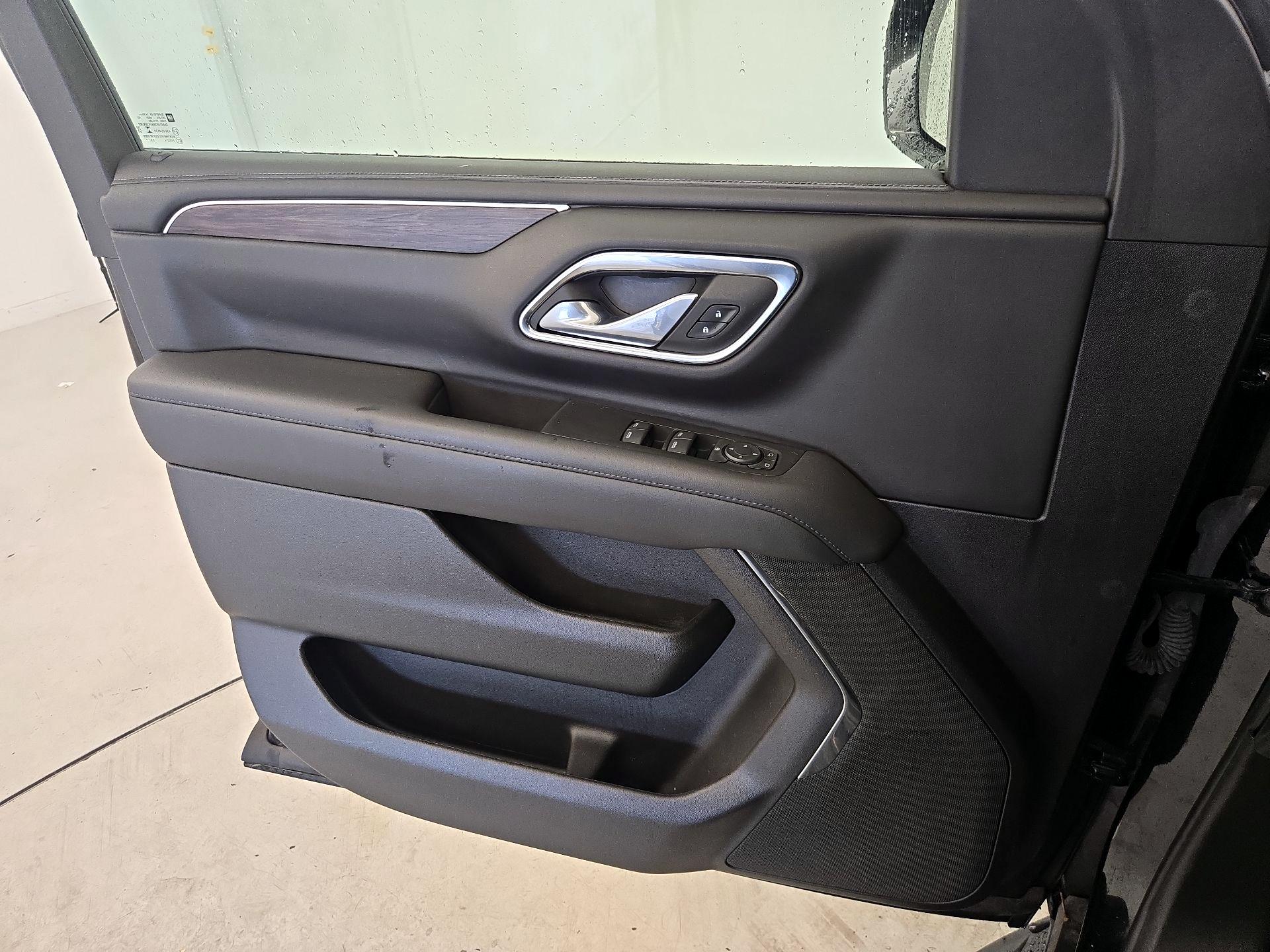 Thumbnail: 2023 Chevrolet Tahoe - 12