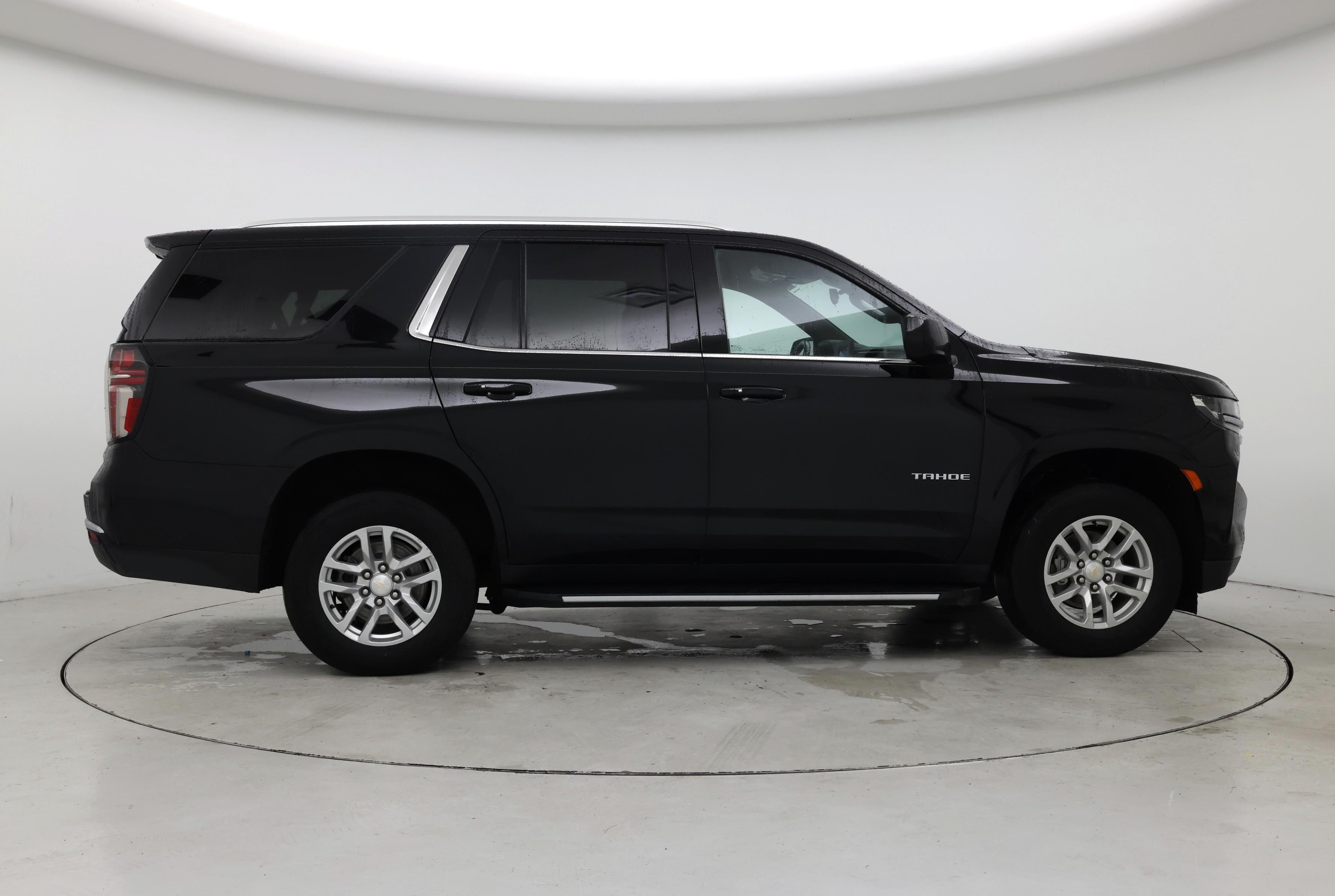 Thumbnail: 2023 Chevrolet Tahoe - 7