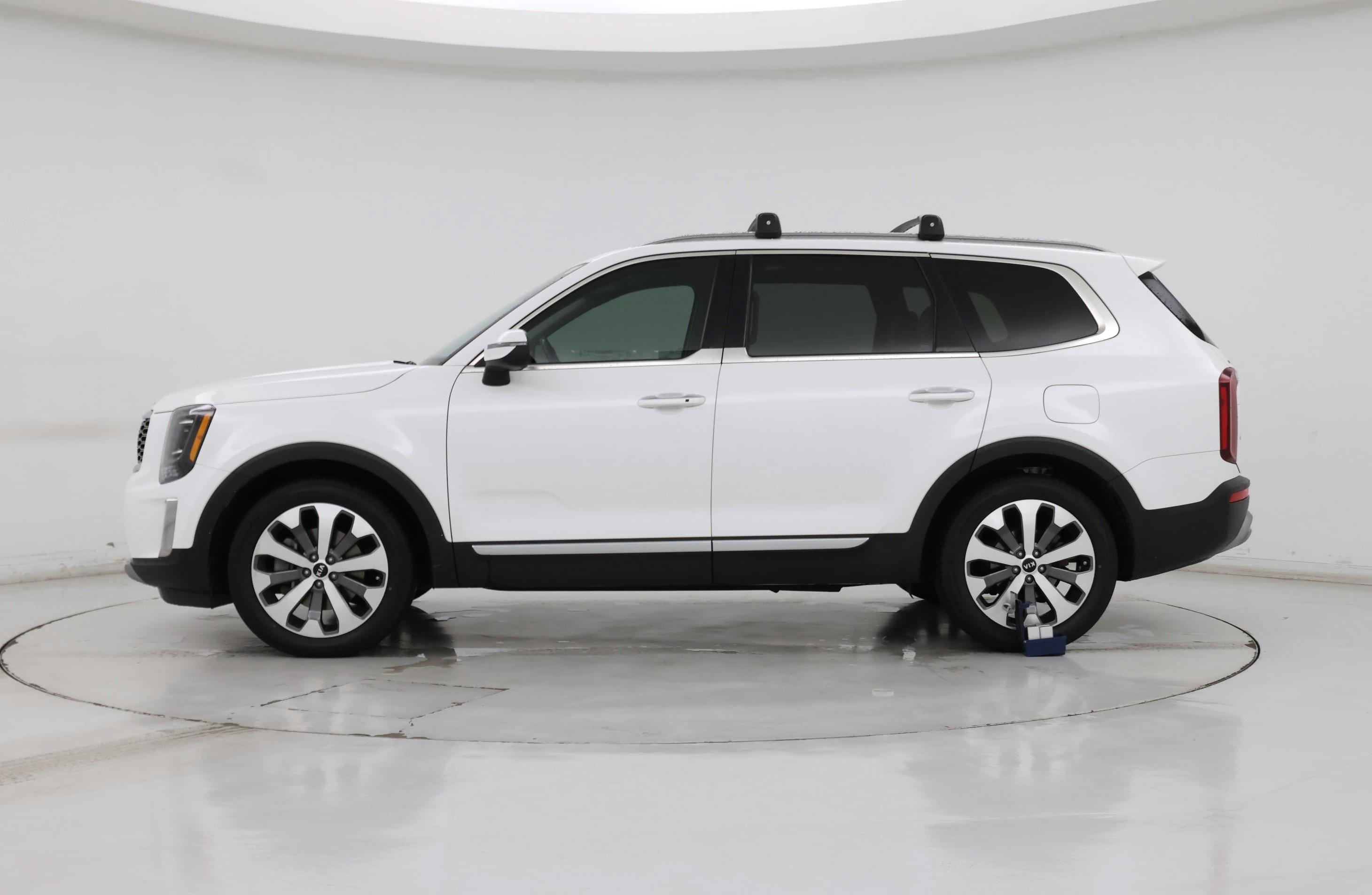 Thumbnail: 2020 Kia Telluride - 3
